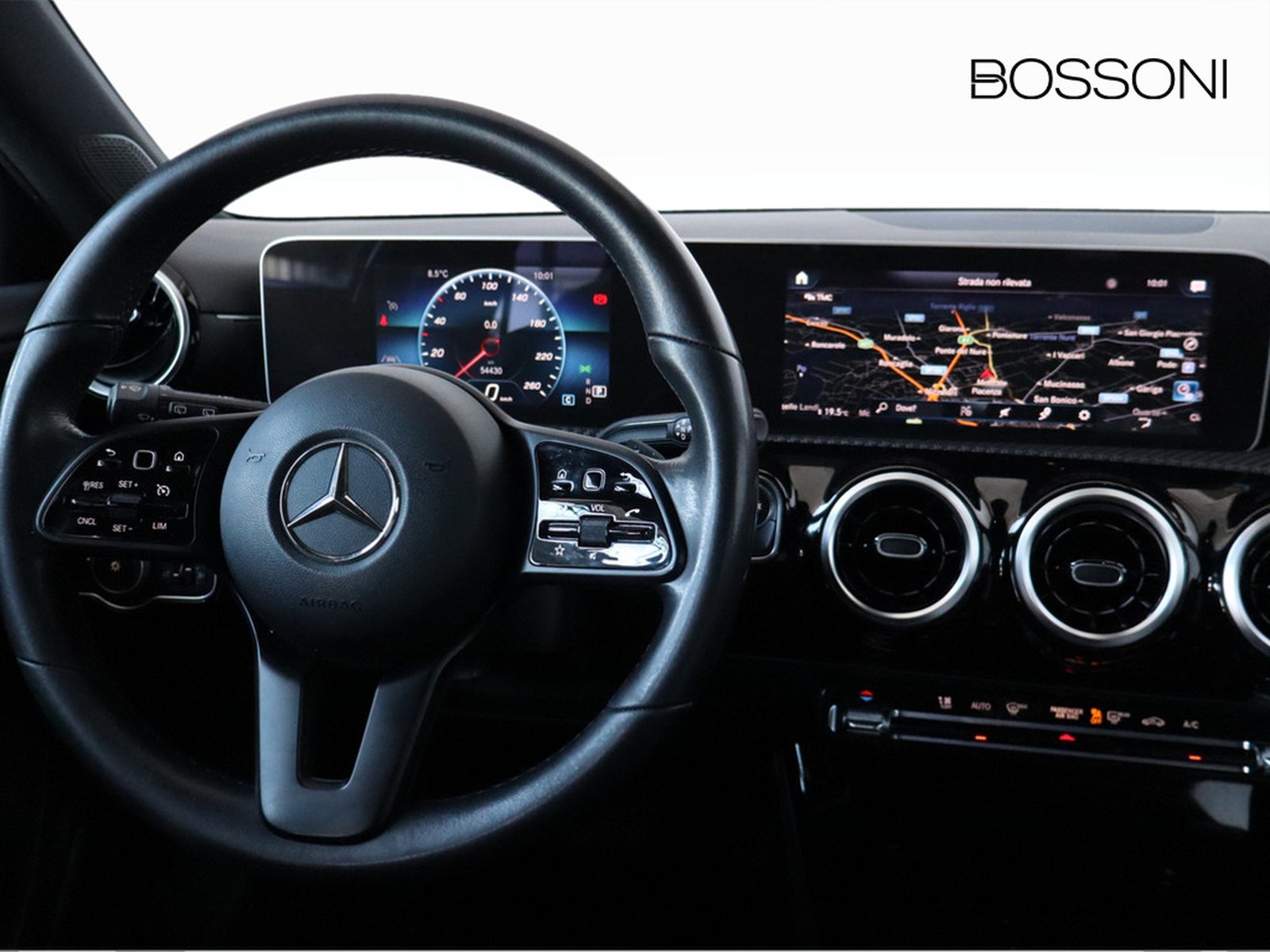 12 - Mercedes Classe A 200 executive 7g-dct