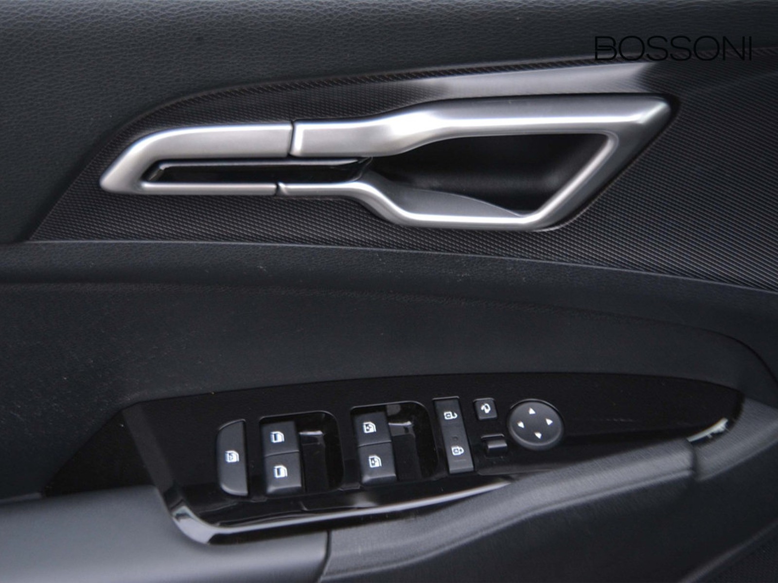 15 - Kia Sportage 1.6 t-gdi phev style awd at6