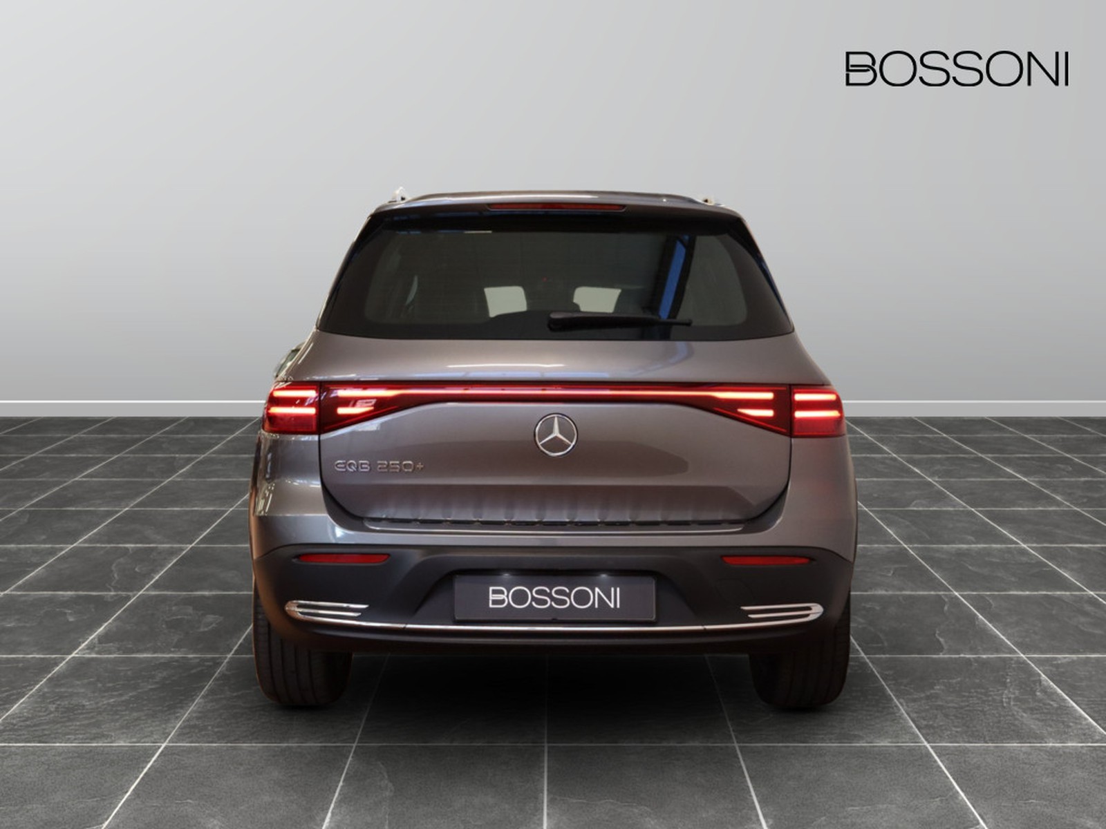 6 - Mercedes EQB 250+ progressive