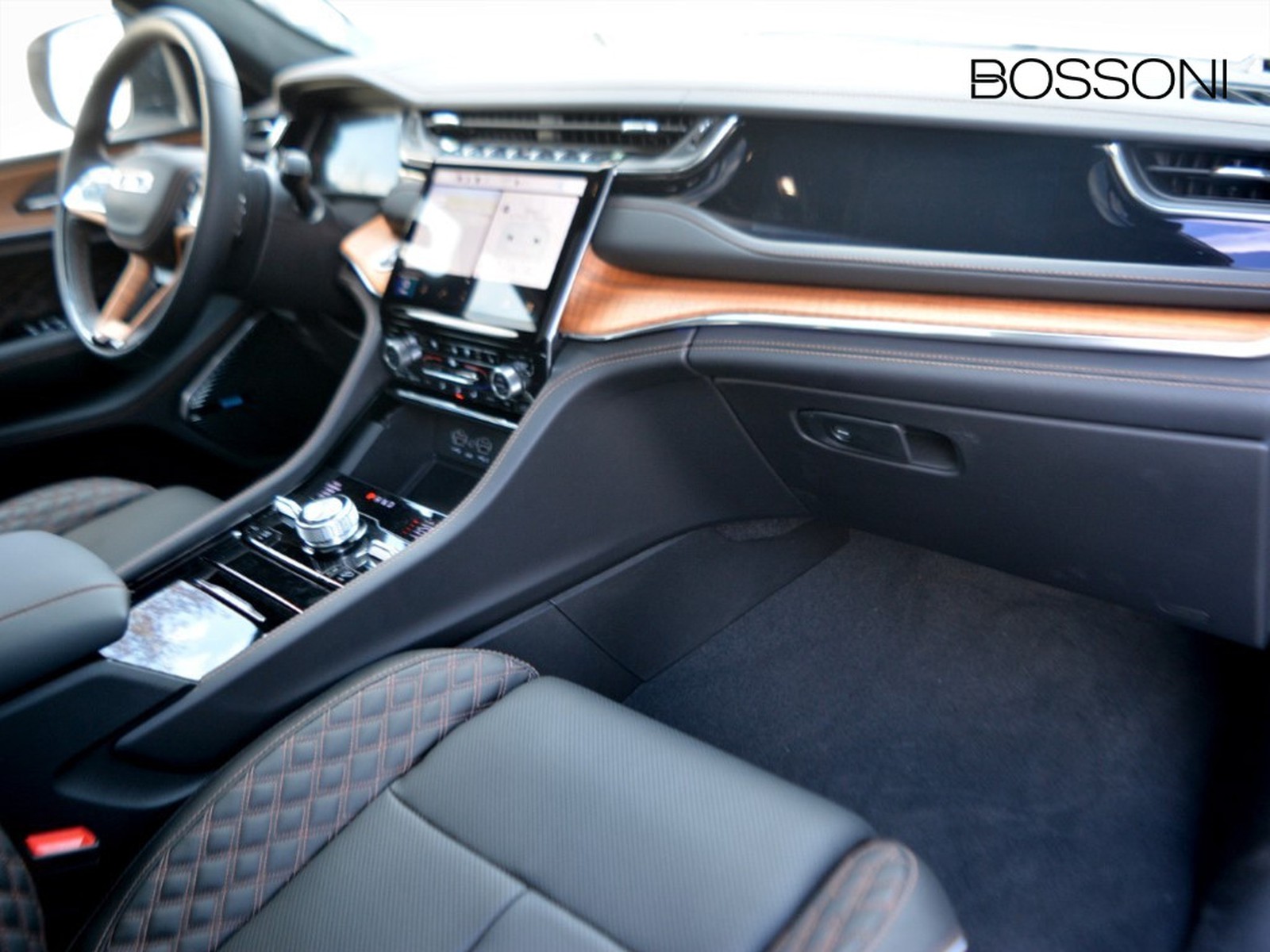 8 - Jeep Grand Cherokee 2.0 atx phev summit reserve 4xe auto