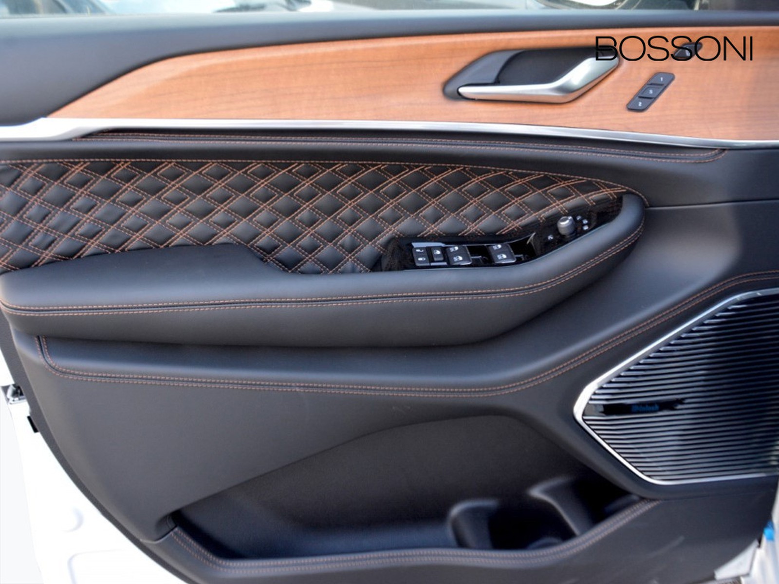 16 - Jeep Grand Cherokee 2.0 atx phev summit reserve 4xe auto