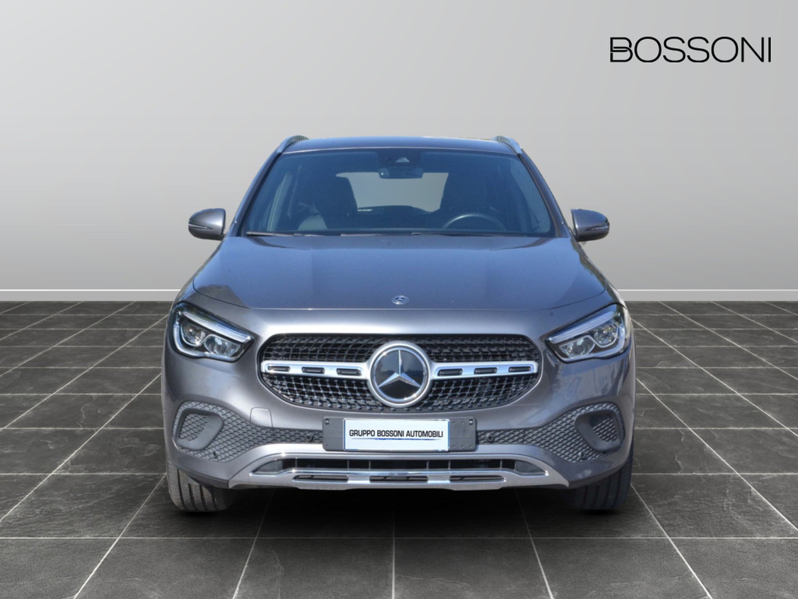 2 - Mercedes GLA 200 d sport plus 8g-dct