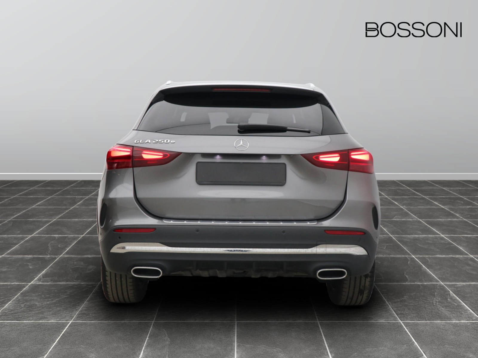 6 - Mercedes GLA 250 e plug-in-hybrid amg line advanced plus 8g-dct