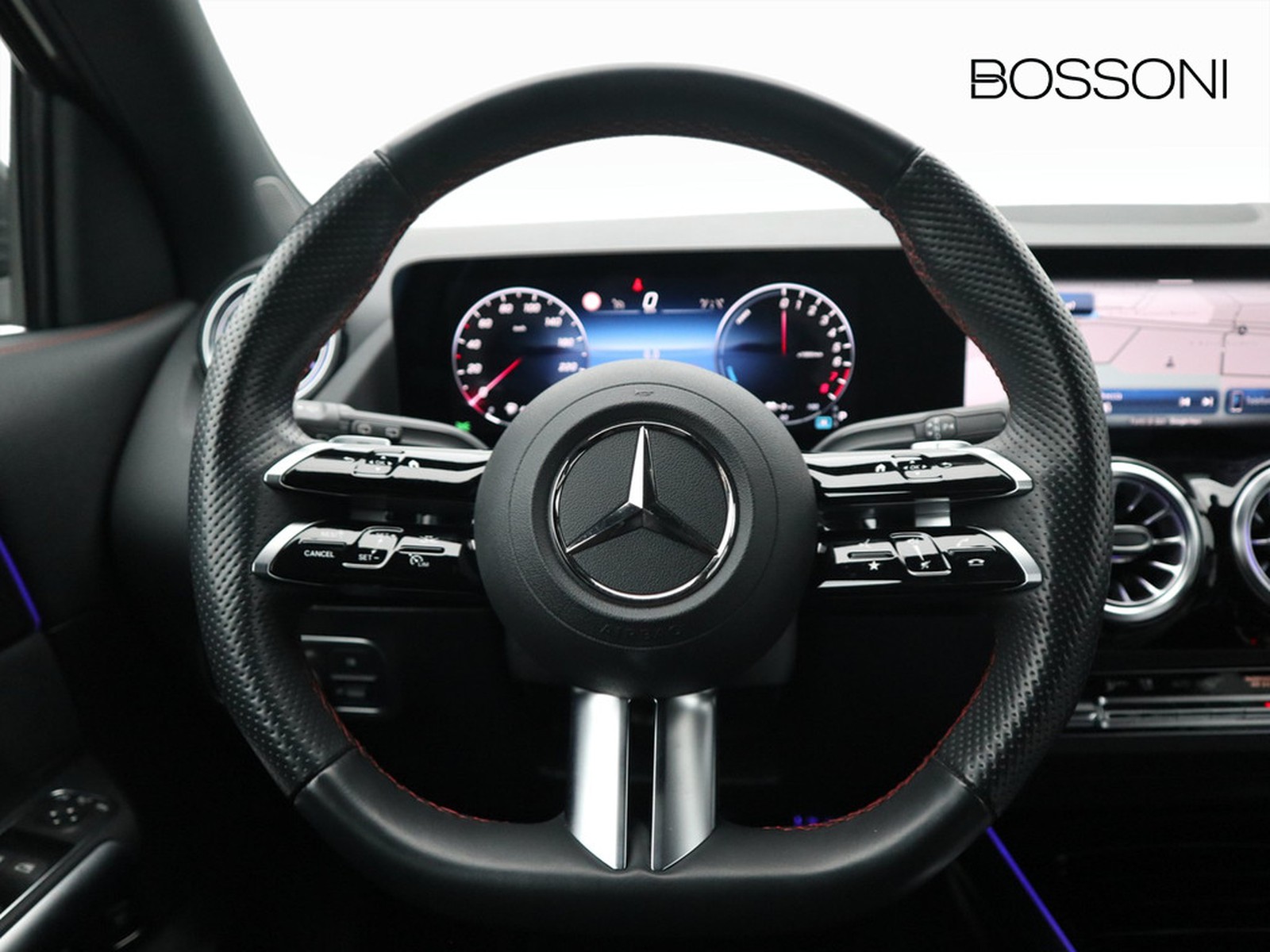 17 - Mercedes GLA 250 e plug-in-hybrid amg line advanced plus 8g-dct