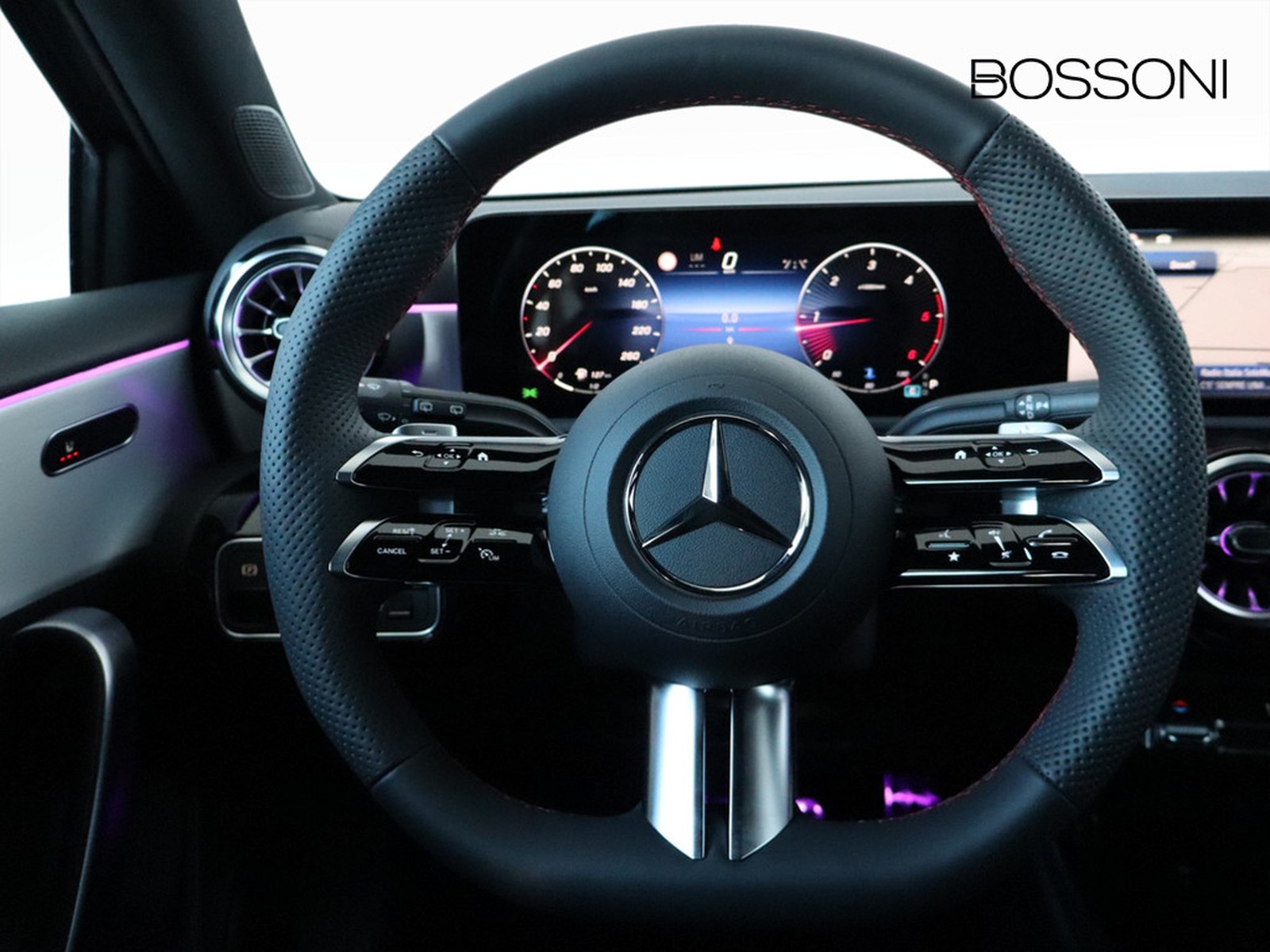 17 - Mercedes Classe A 180 d amg line extra speedshift dct amg 8g