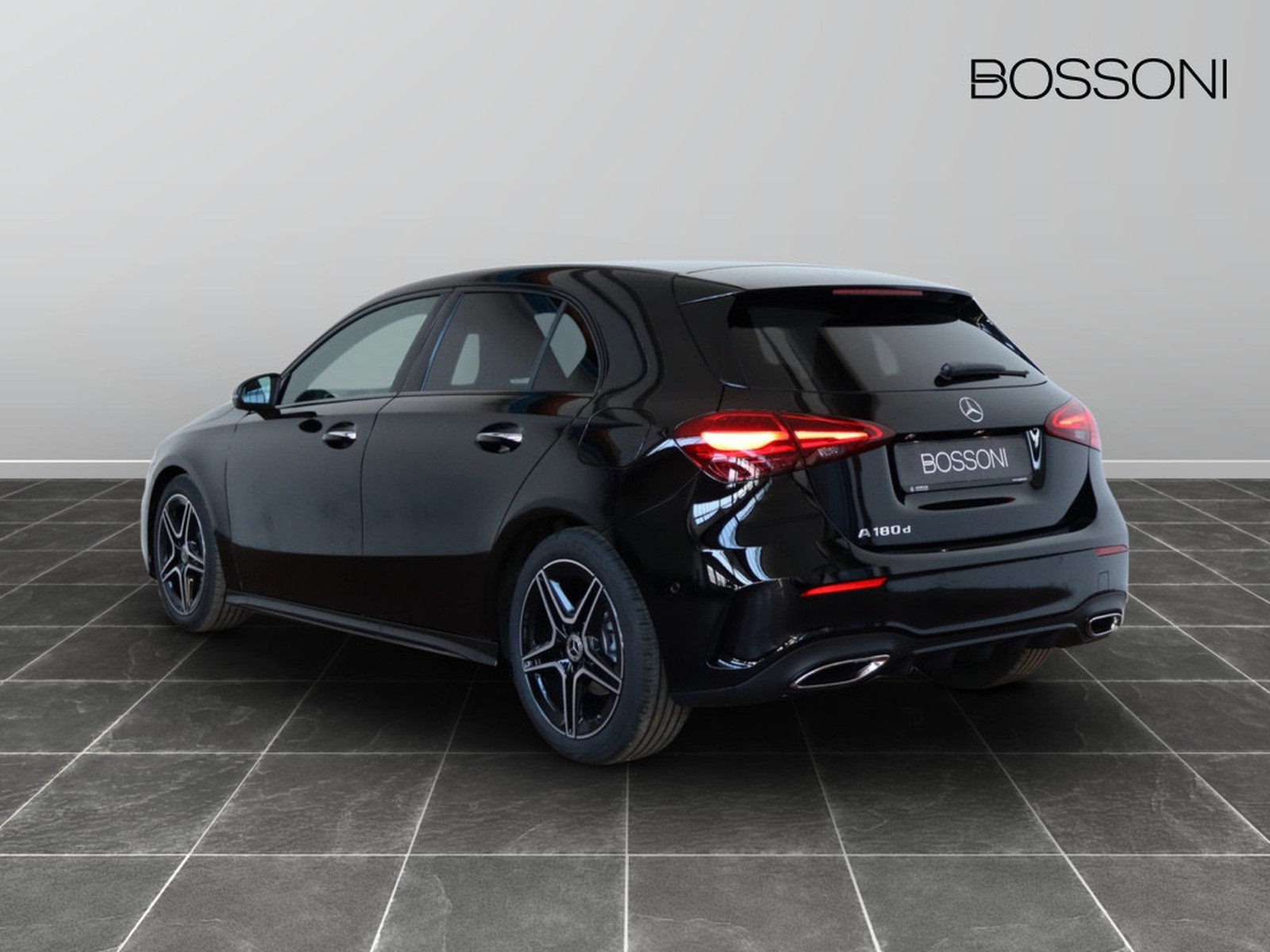 5 - Mercedes Classe A 180 d amg line extra speedshift dct amg 8g