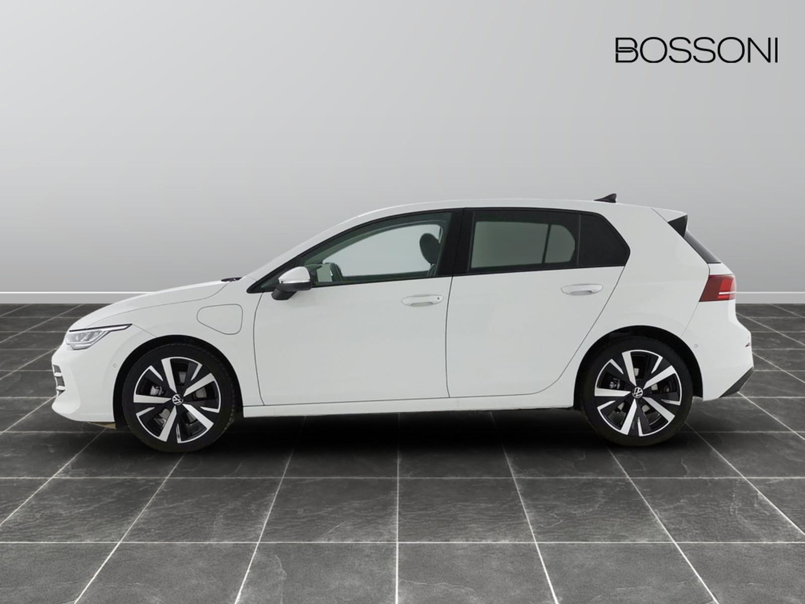 3 - Volkswagen Golf 1.5 tsi ehybrid 204cv edition plus dsg