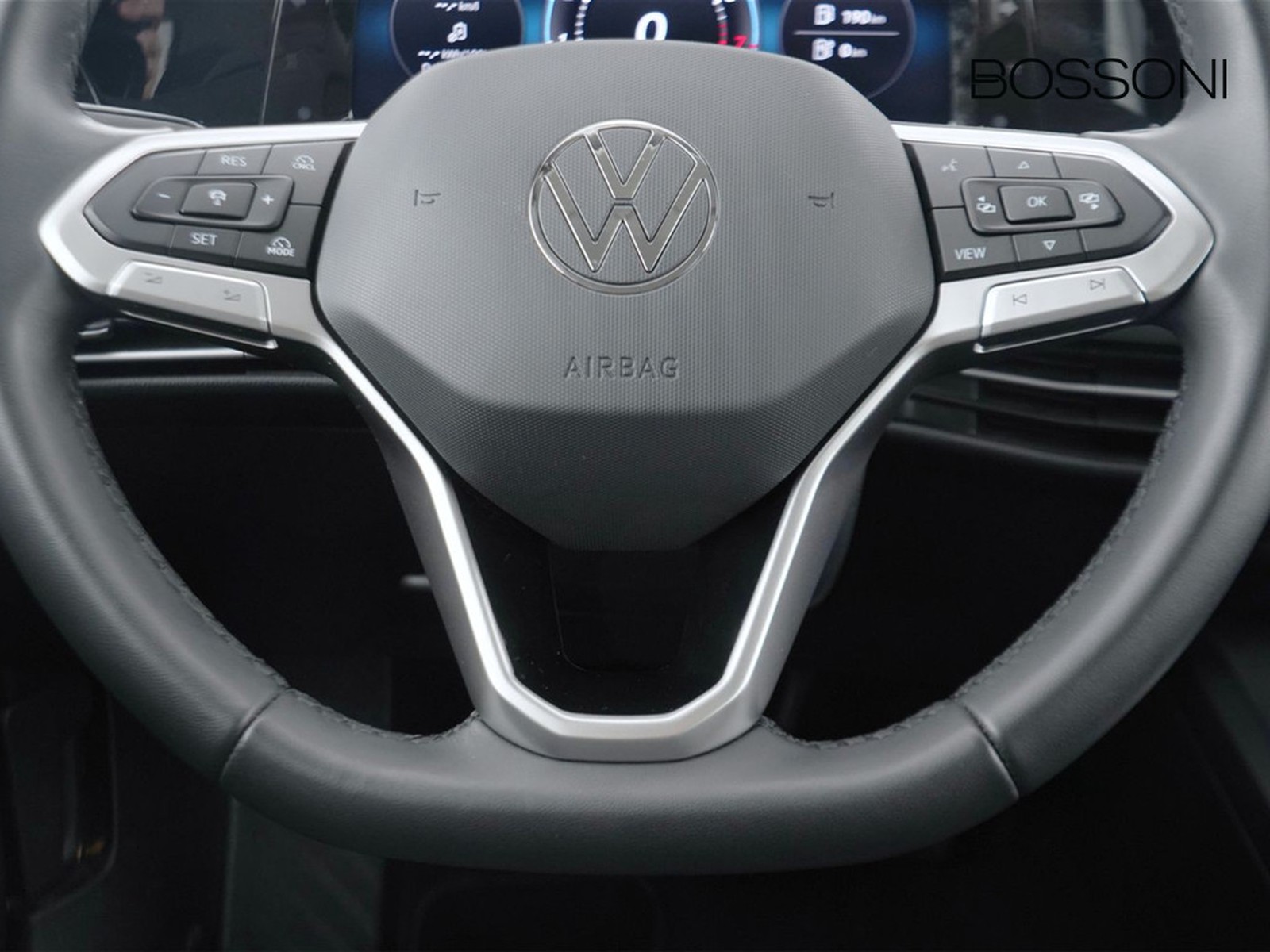 15 - Volkswagen Golf 1.5 tsi ehybrid 204cv edition plus dsg