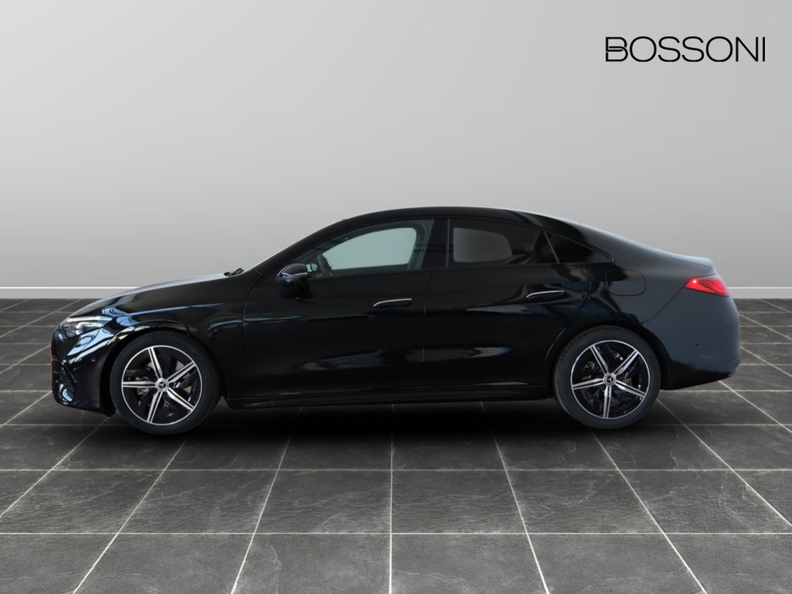 3 - Mercedes CLA 200 advanced plus auto