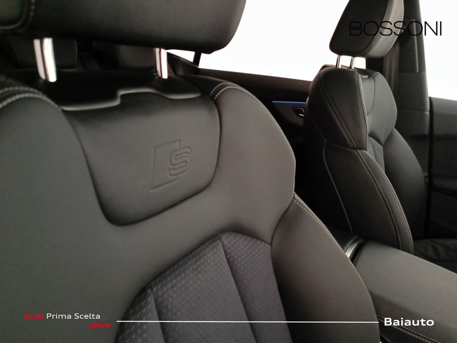 27 - Audi Q8 3.0 v6 tfsi e 394cv s line edition quattro tiptronic