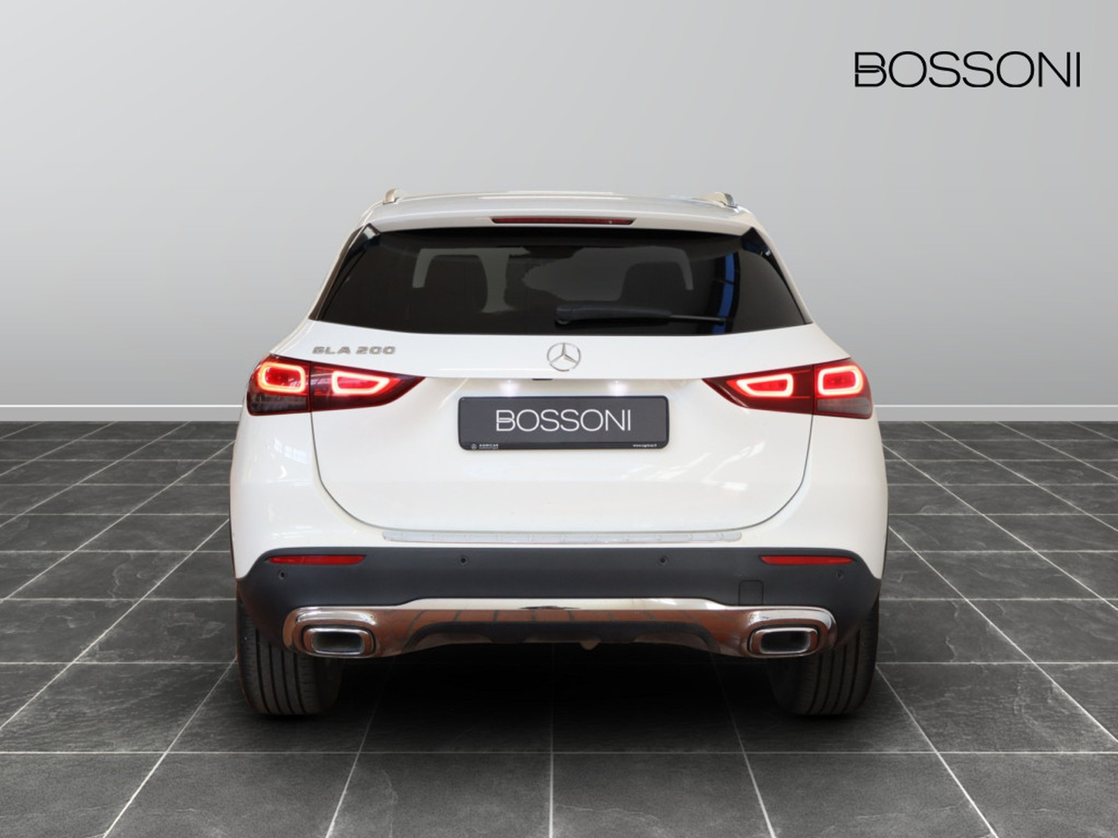 6 - Mercedes GLA 200 sport plus 7g-dct