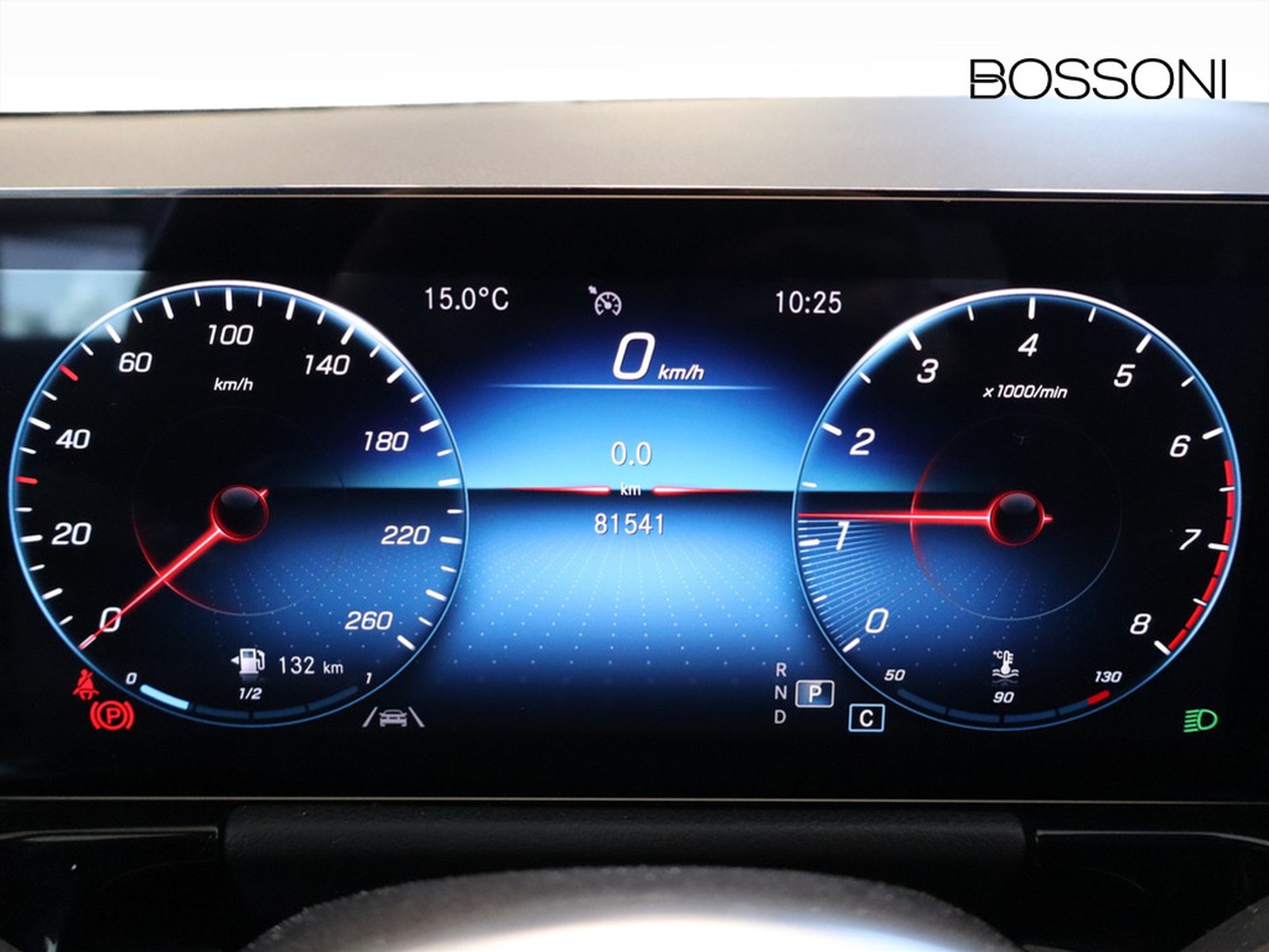 9 - Mercedes GLA 200 sport plus 7g-dct