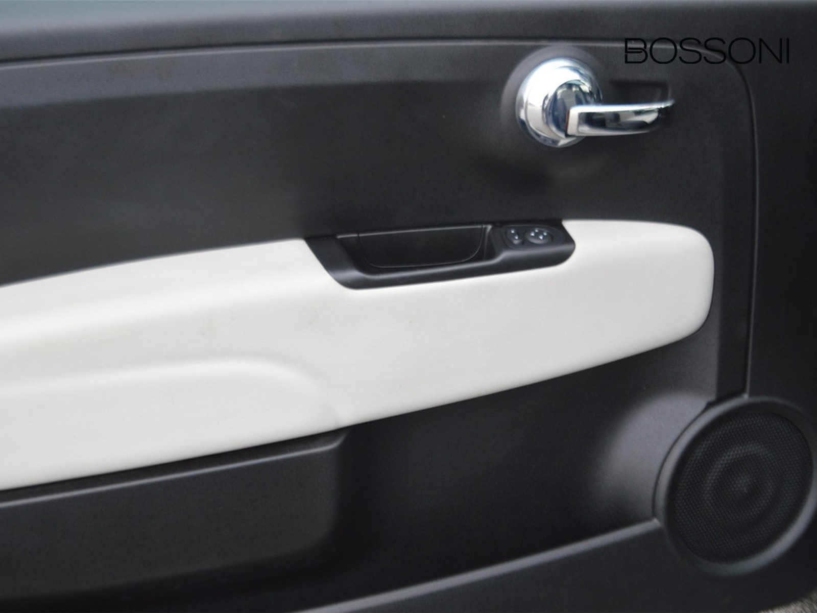 16 - Fiat 500 1.0 firefly hybrid 70cv dolcevita