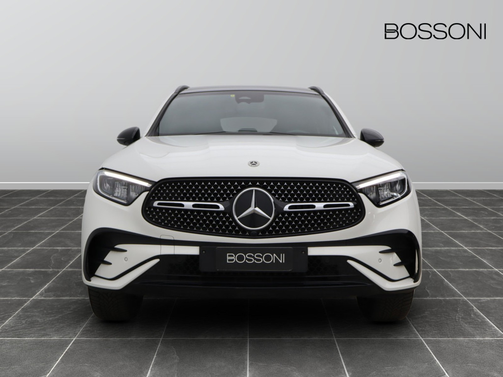 2 - Mercedes GLC suv 300 de plug in hybrid amg line advanced 4matic 9g-tronic