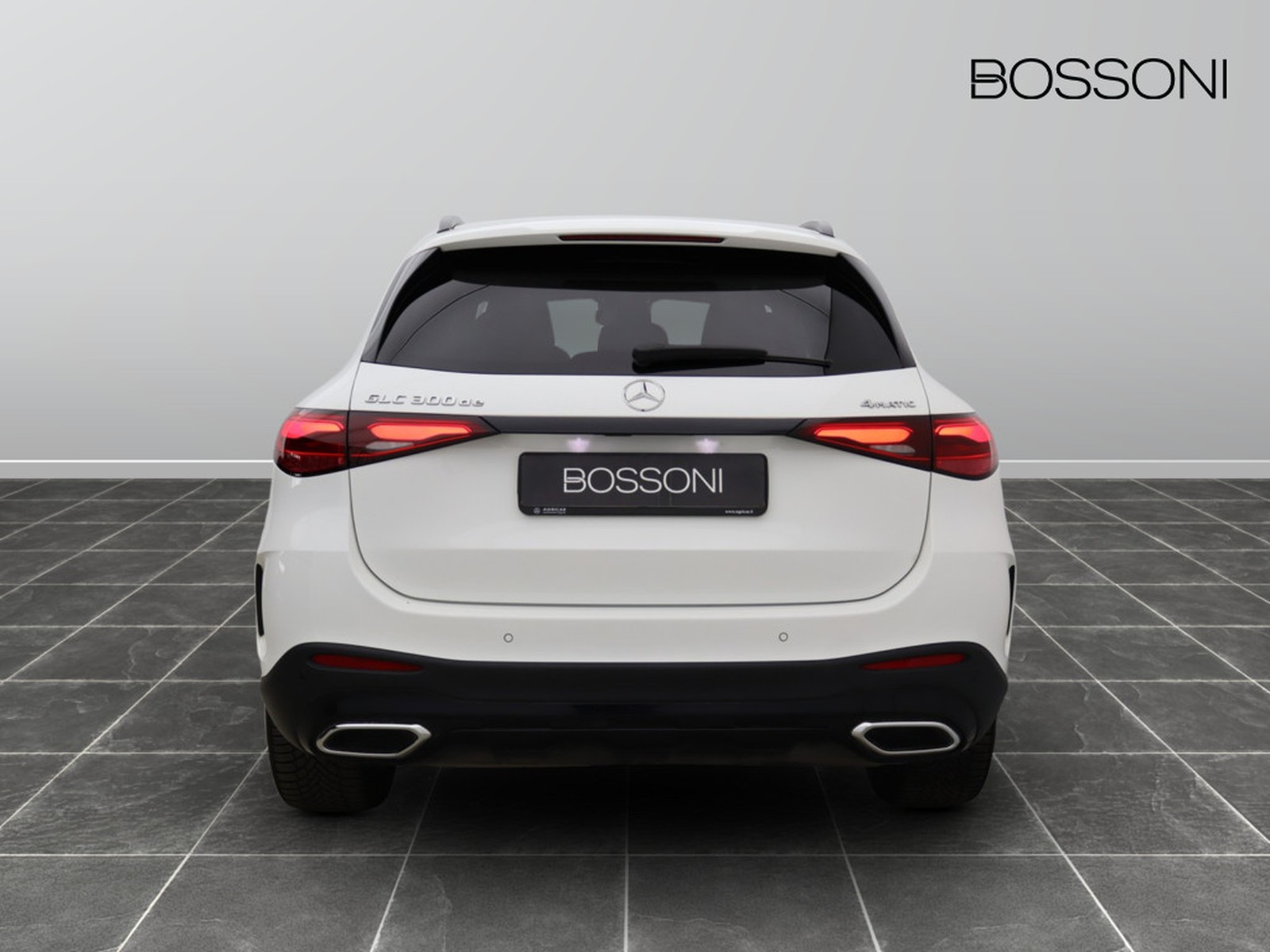 6 - Mercedes GLC suv 300 de plug in hybrid amg line advanced 4matic 9g-tronic