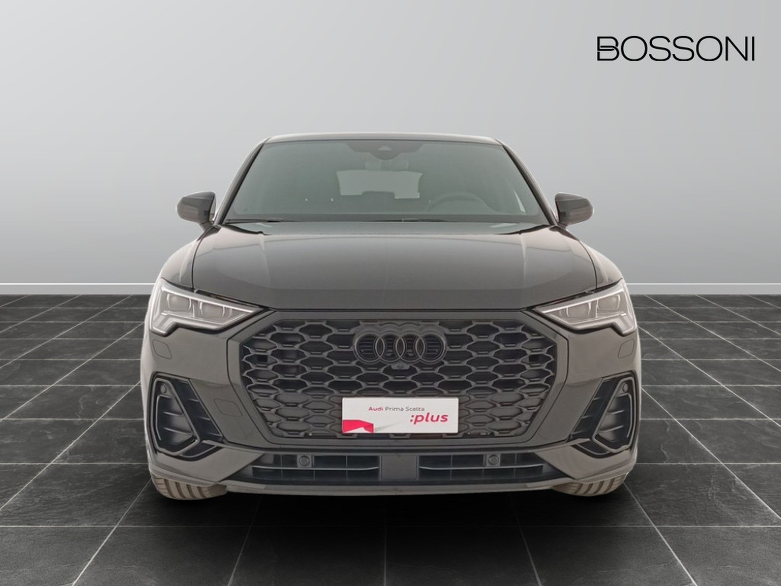 2 - Audi Q3 sportback 35 2.0 tdi s line edition s tronic