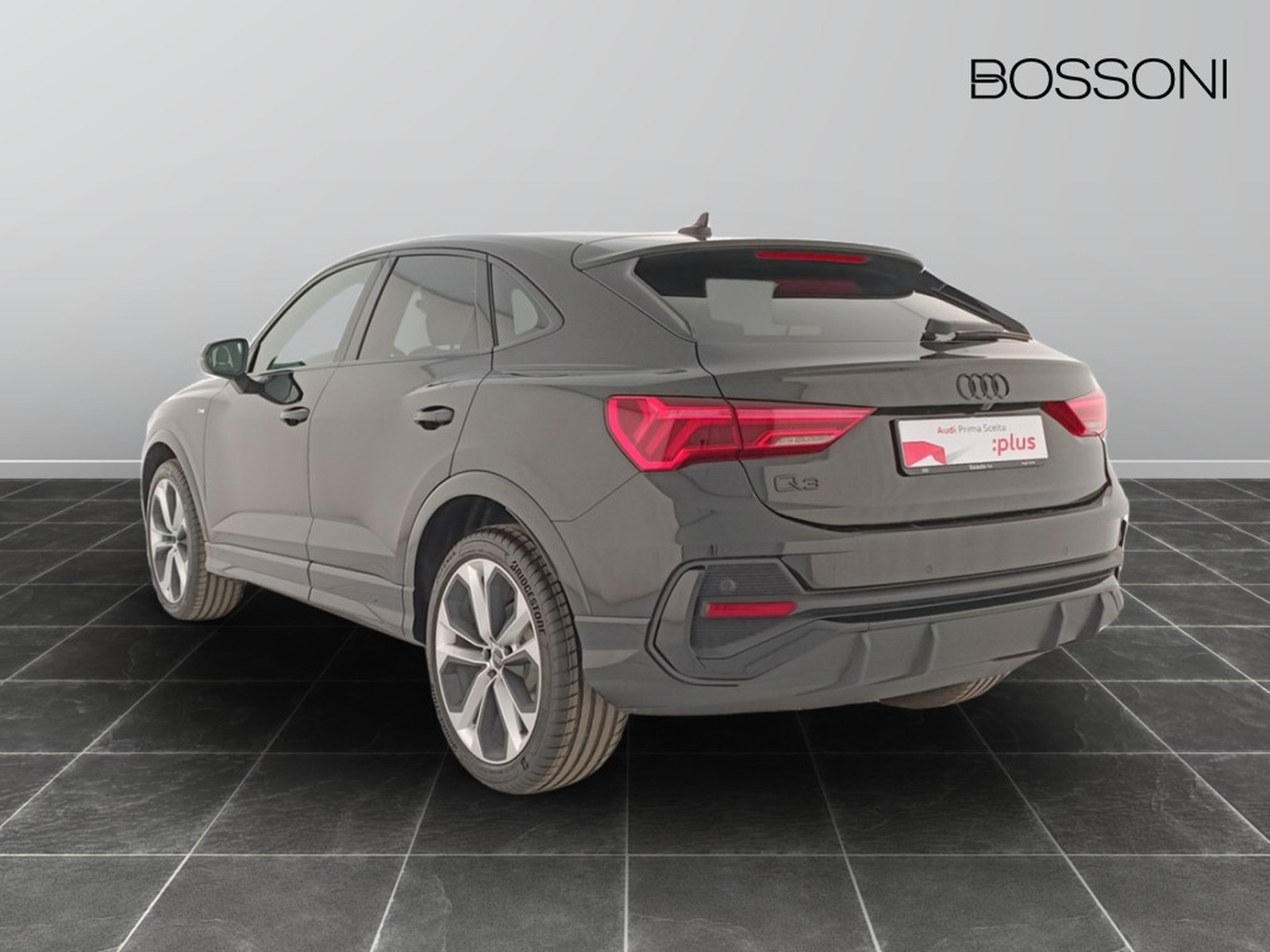 4 - Audi Q3 sportback 35 2.0 tdi s line edition s tronic