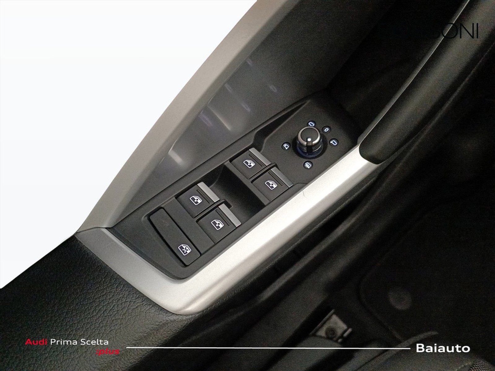 20 - Audi Q3 35 2.0 tdi business advanced s tronic