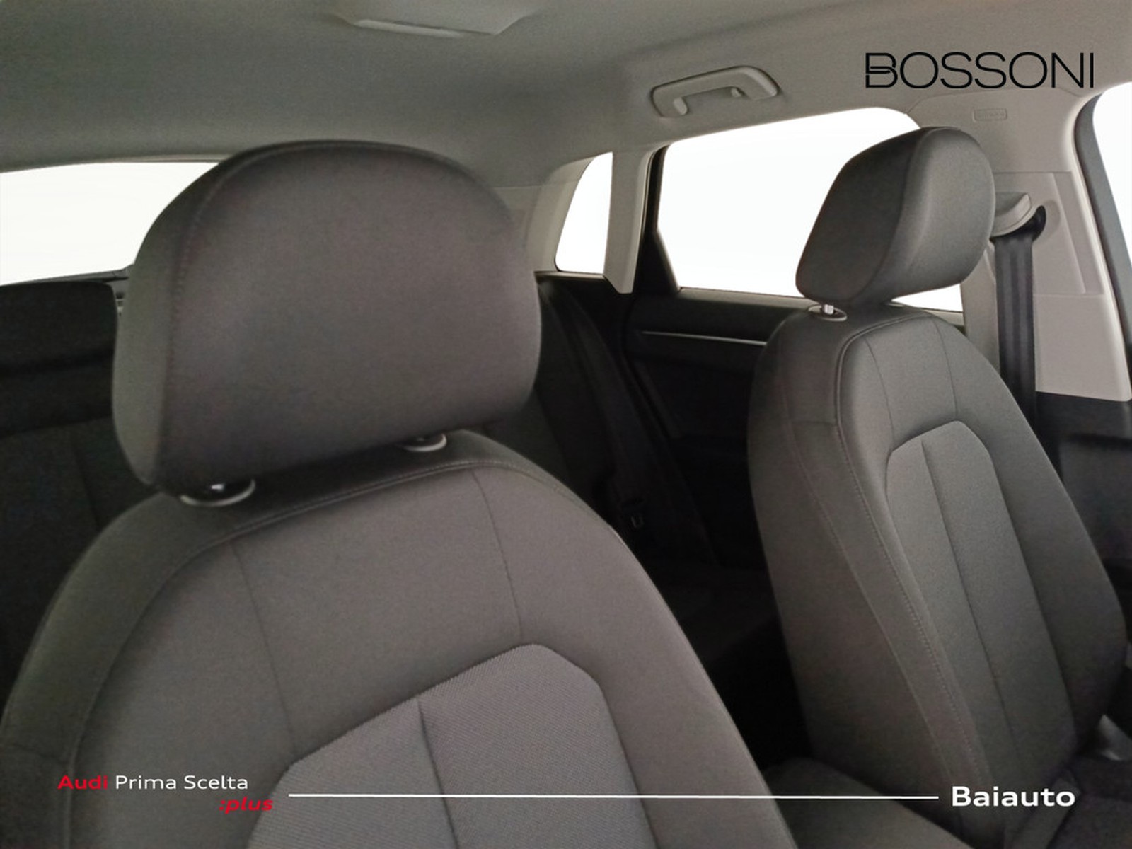 24 - Audi Q3 35 2.0 tdi business advanced s tronic