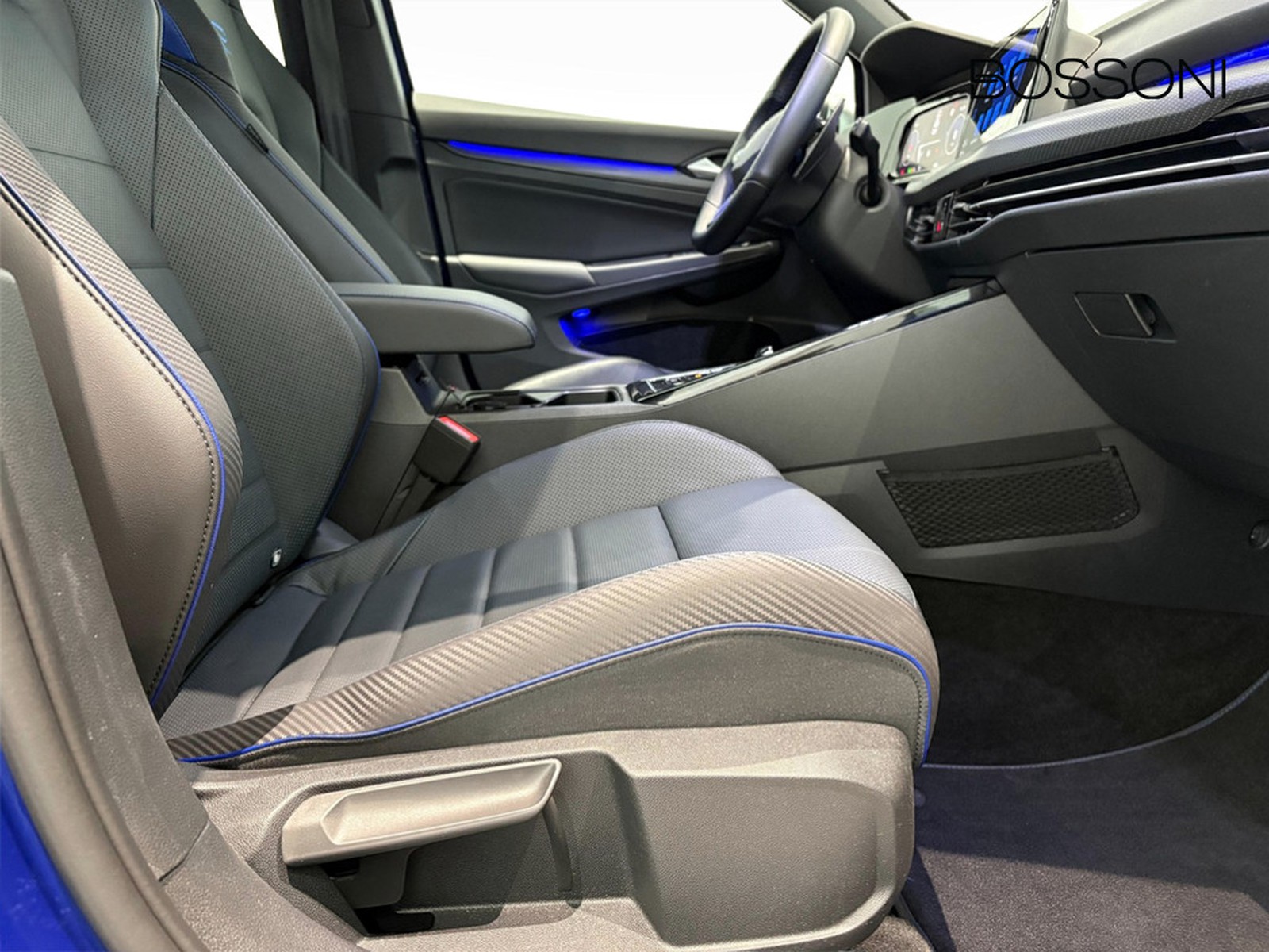 29 - Volkswagen Golf 2.0 tsi 333cv r 4motion dsg