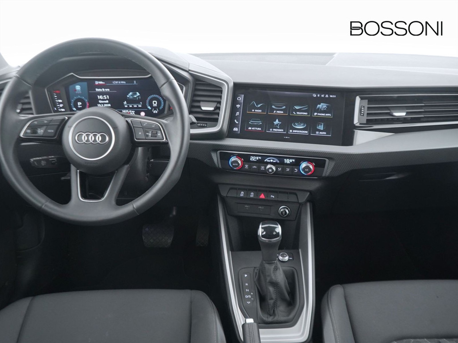 3 - Audi A1 sportback 35 1.5 tfsi s line edition s tronic