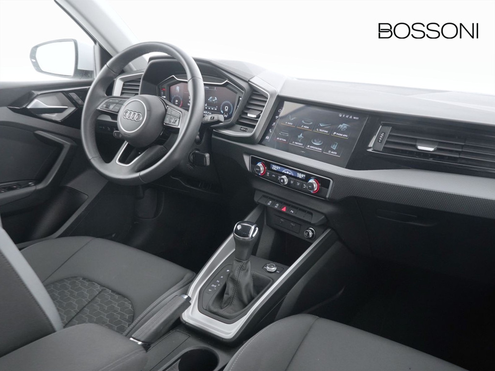 4 - Audi A1 sportback 35 1.5 tfsi s line edition s tronic