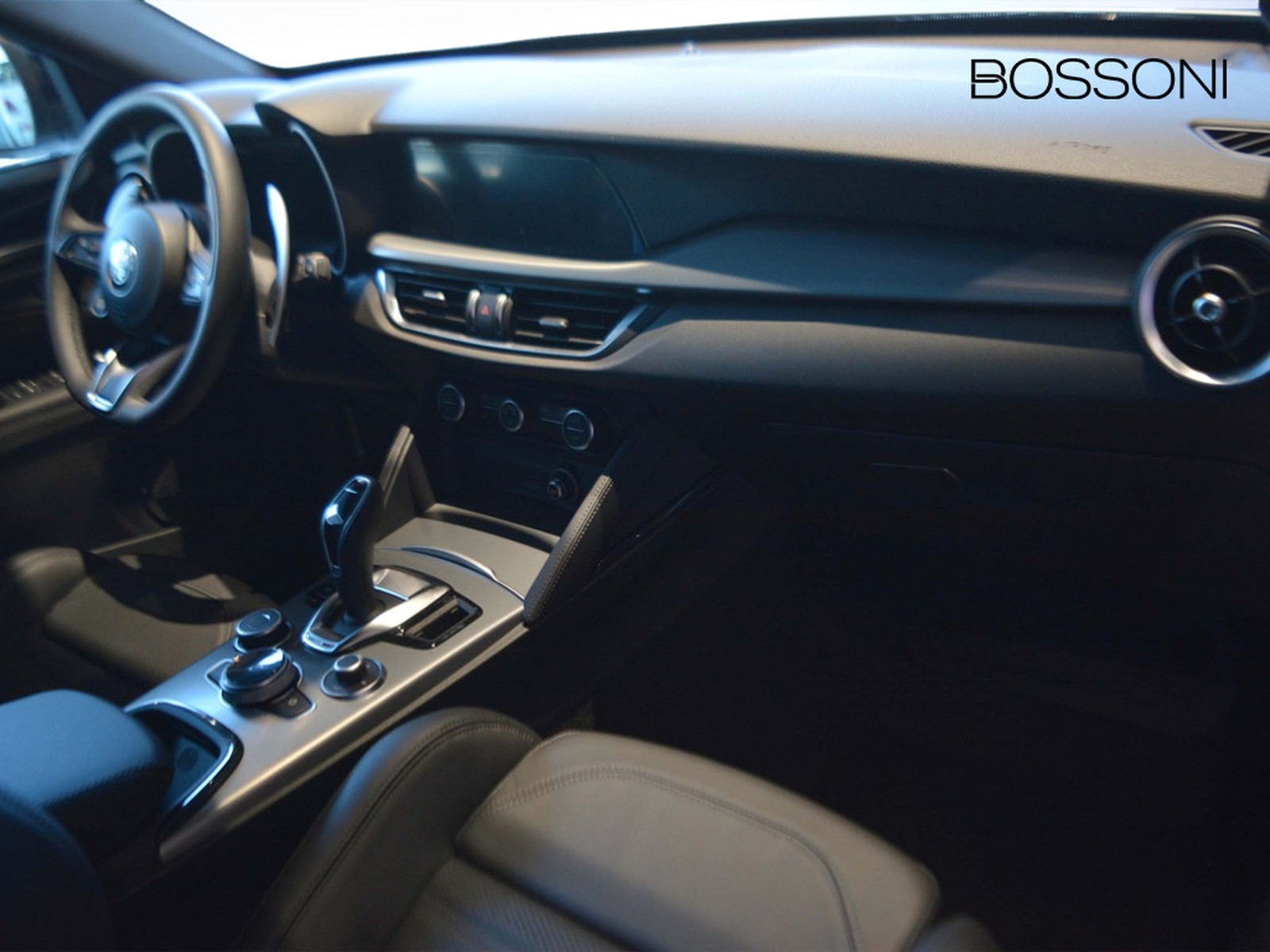 8 - Alfa Romeo Stelvio 2.2 turbo 210cv veloce q4 at8