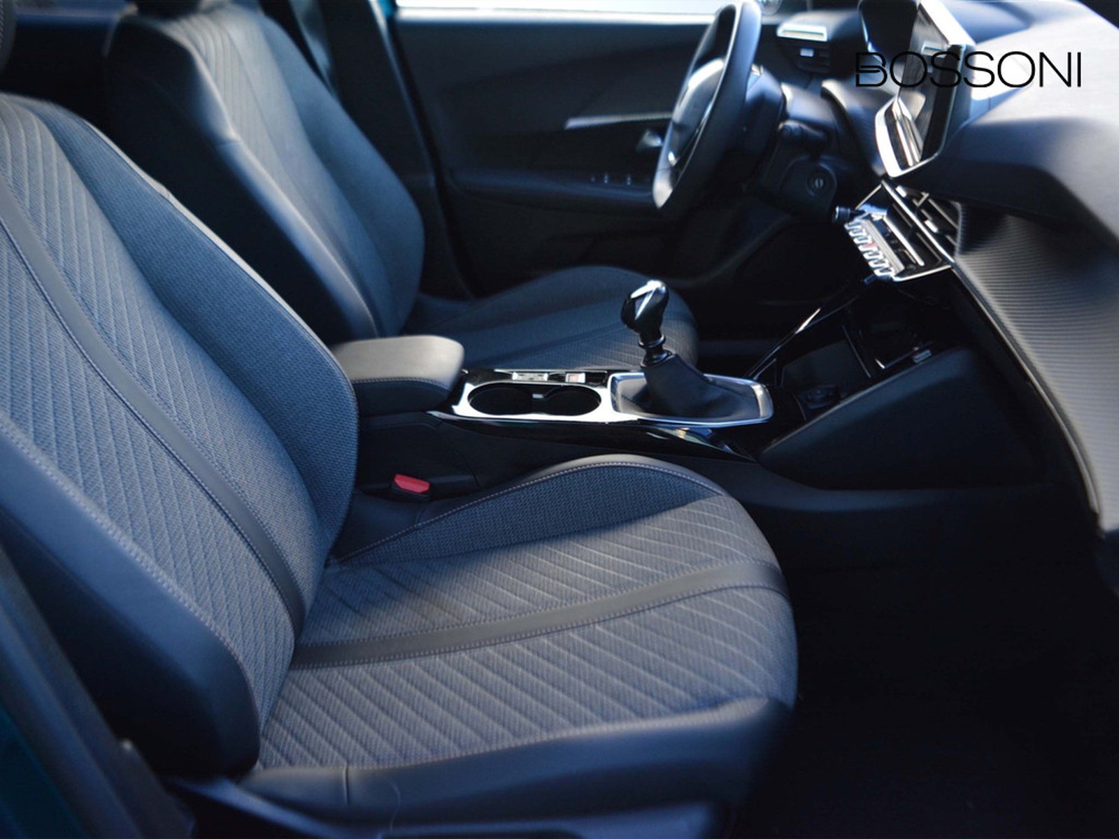 5 - Peugeot 2008 1.2 puretech 100cv allure s&s