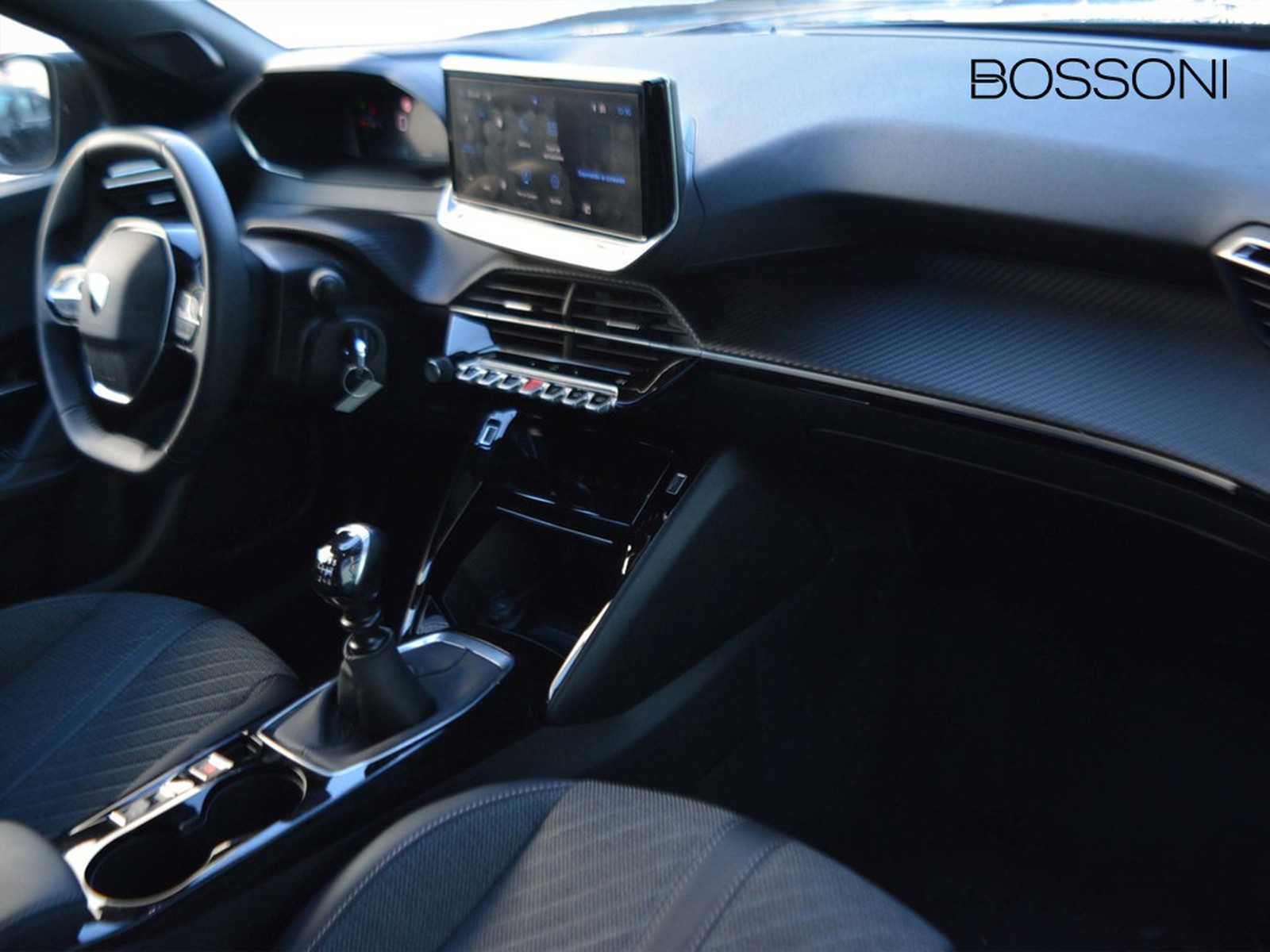 8 - Peugeot 2008 1.2 puretech 100cv allure s&s