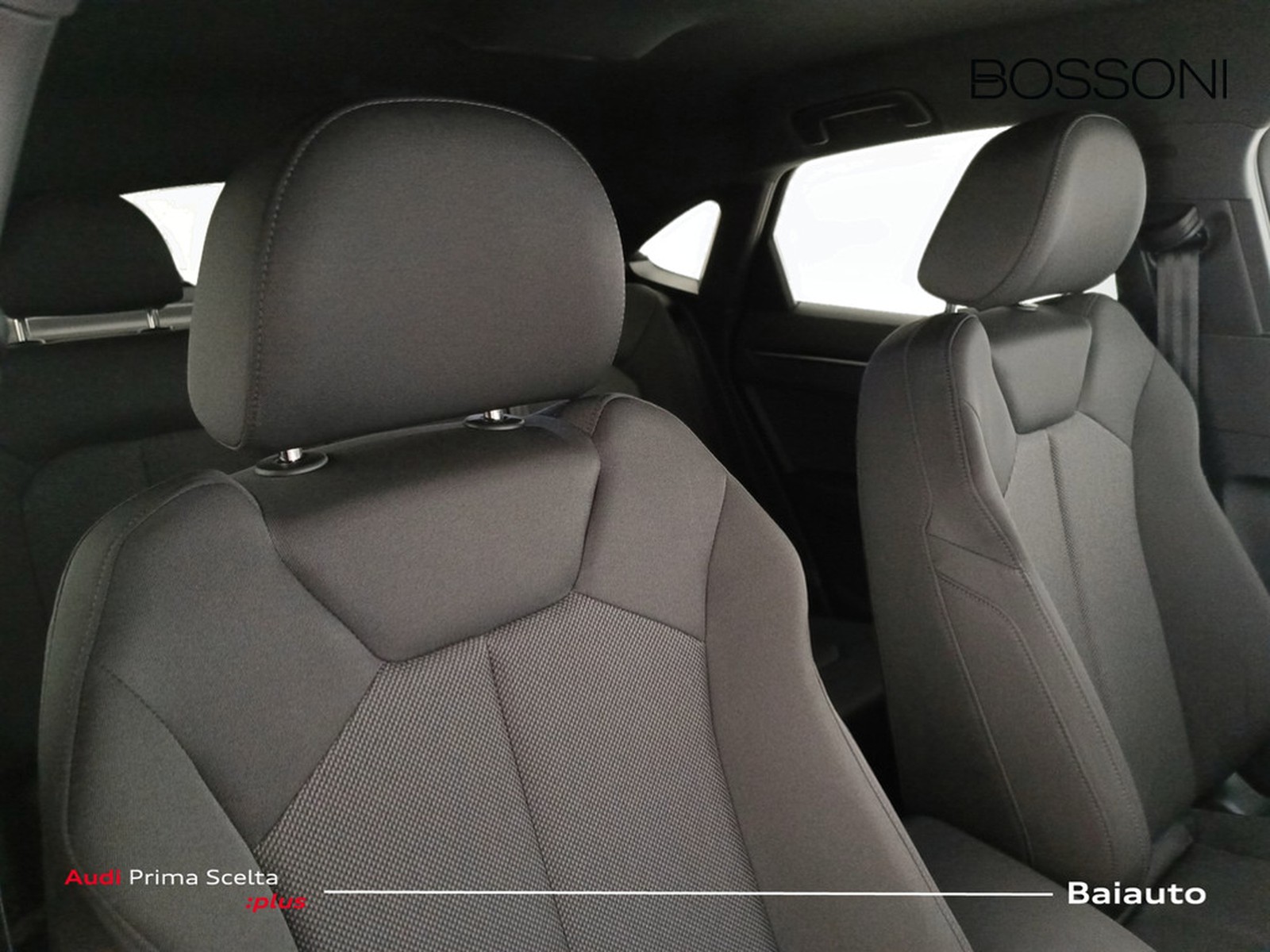 24 - Audi Q3 sportback 35 2.0 tdi s line edition s tronic