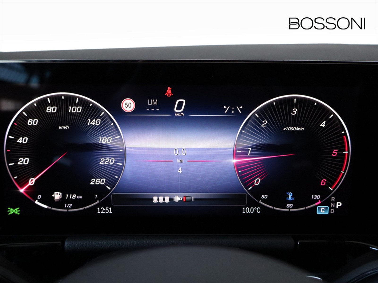 9 - Mercedes GLA 200 d amg line premium 4matic 8g-dct