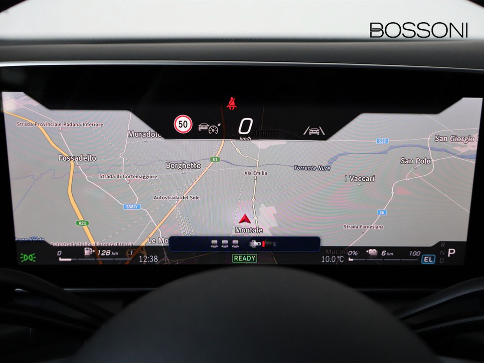 15 - Mercedes GLC suv 300 de plug in hybrid amg line advanced tech 4matic 9g-tronic