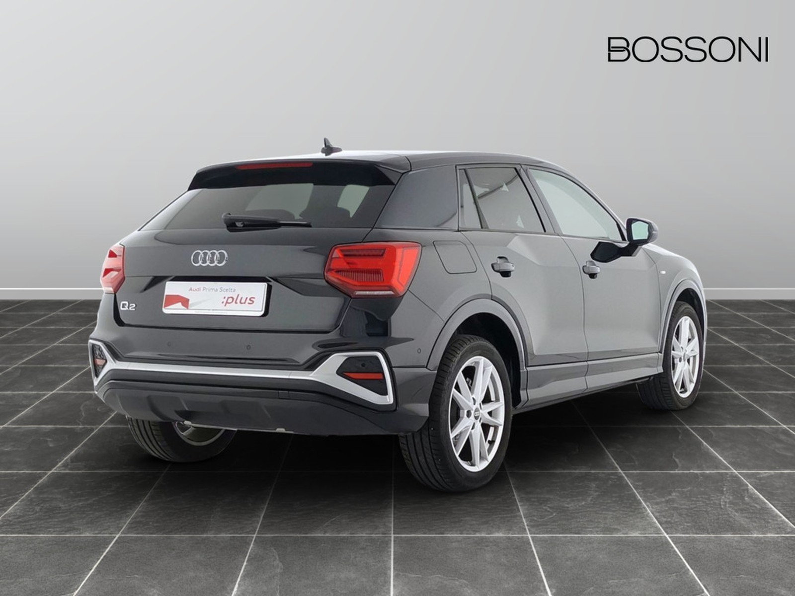 2 - Audi Q2 35 1.5 tfsi s line edition s tronic