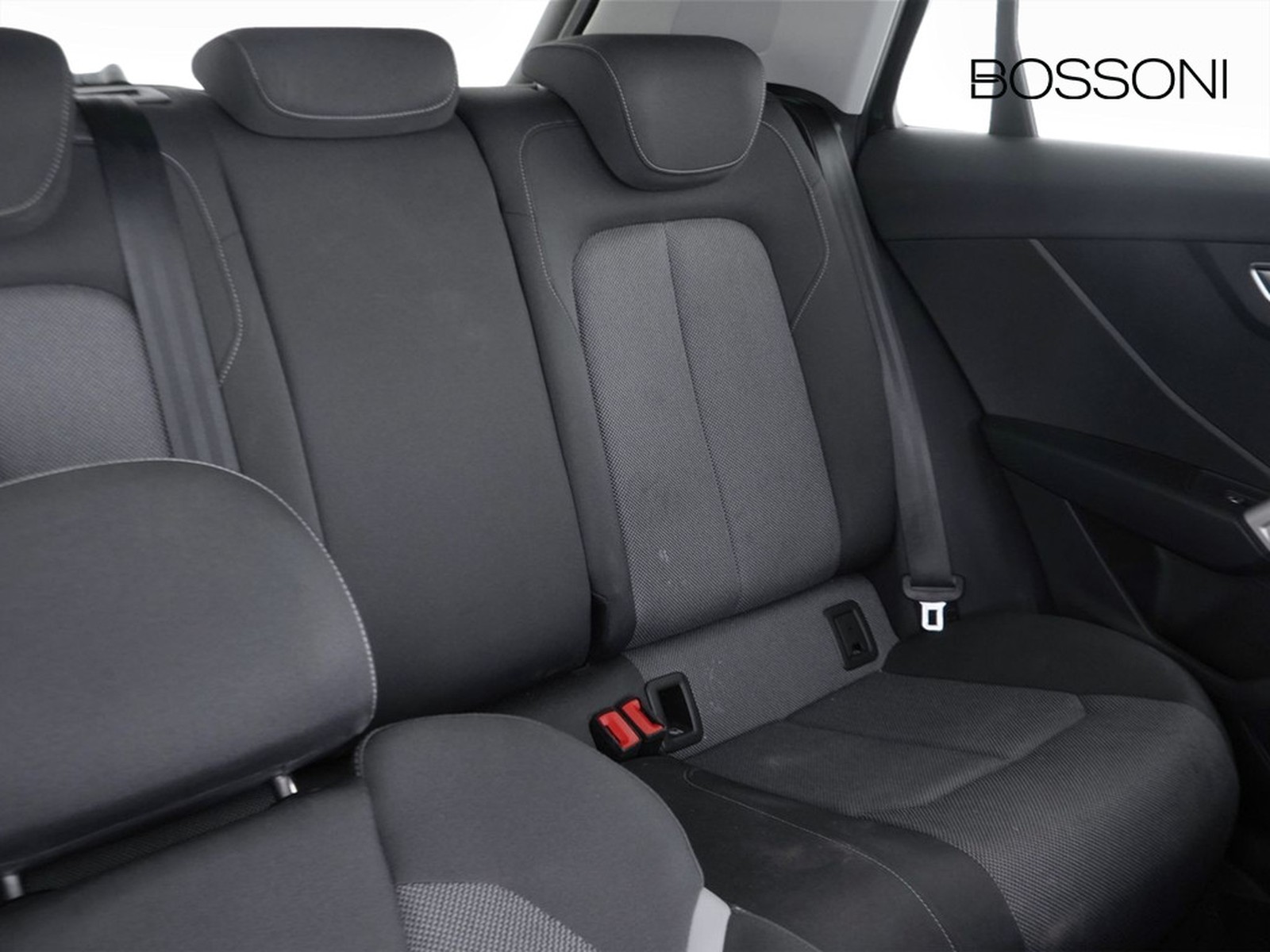 21 - Audi Q2 35 1.5 tfsi s line edition s tronic