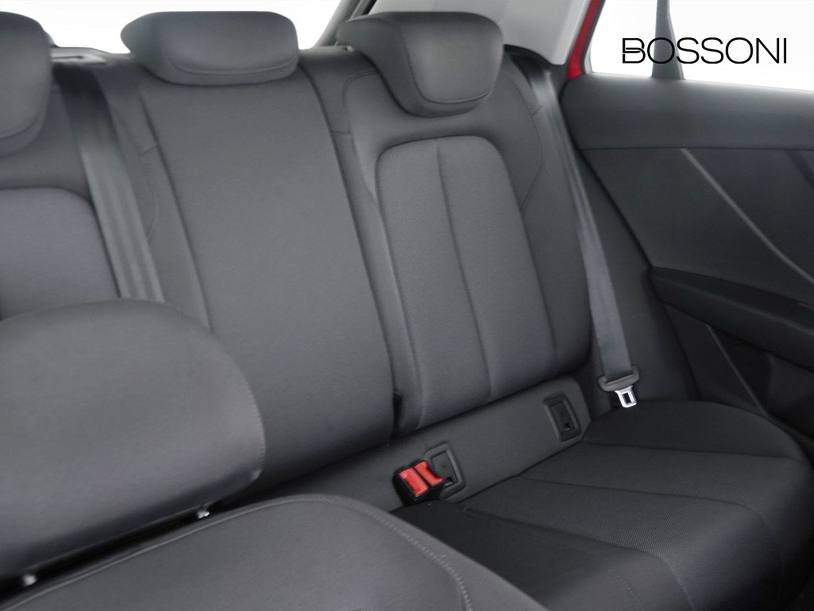 21 - Audi Q2 30 2.0 tdi admired advanced s tronic