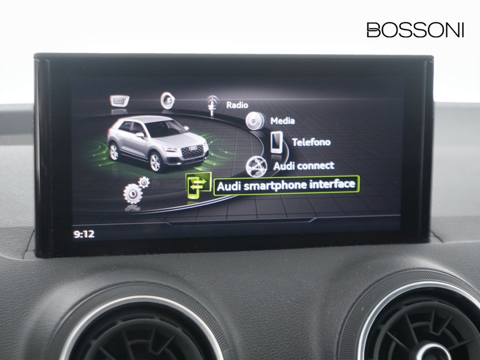 10 - Audi Q2 35 2.0 tdi admired advanced s tronic