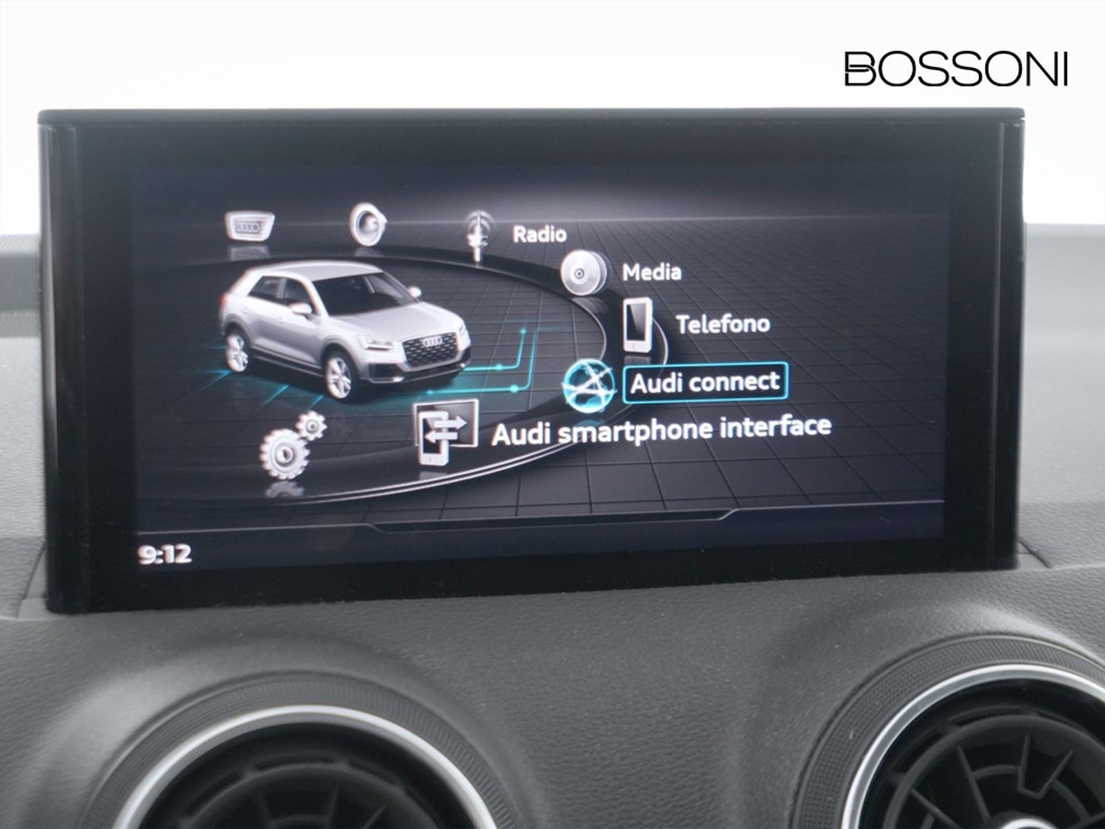 27 - Audi Q2 35 2.0 tdi admired advanced s tronic