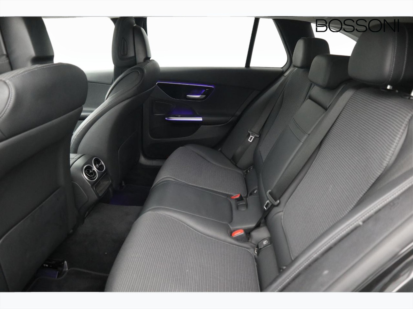 8 - Mercedes Classe C station wagon 220 d mild hybrid sport plus 9g-tronic