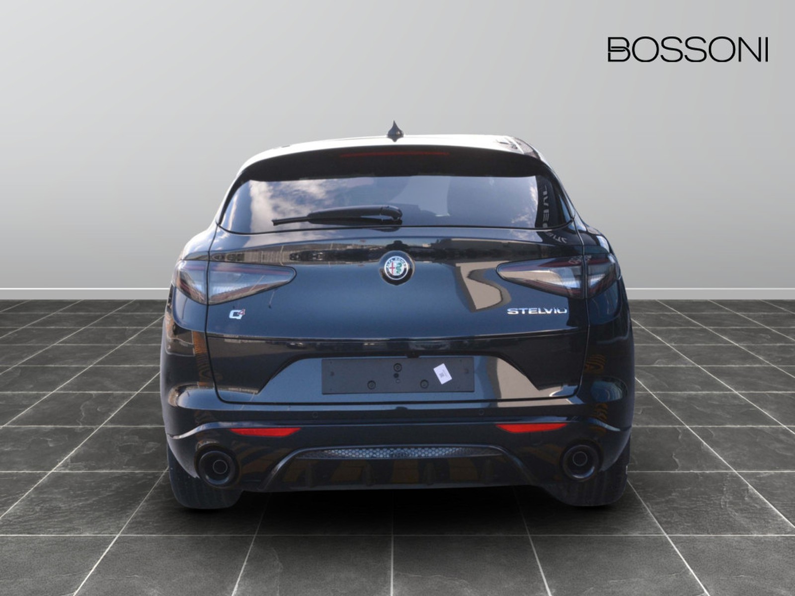 4 - Alfa Romeo Stelvio 2.2 turbo 210cv veloce q4 at8