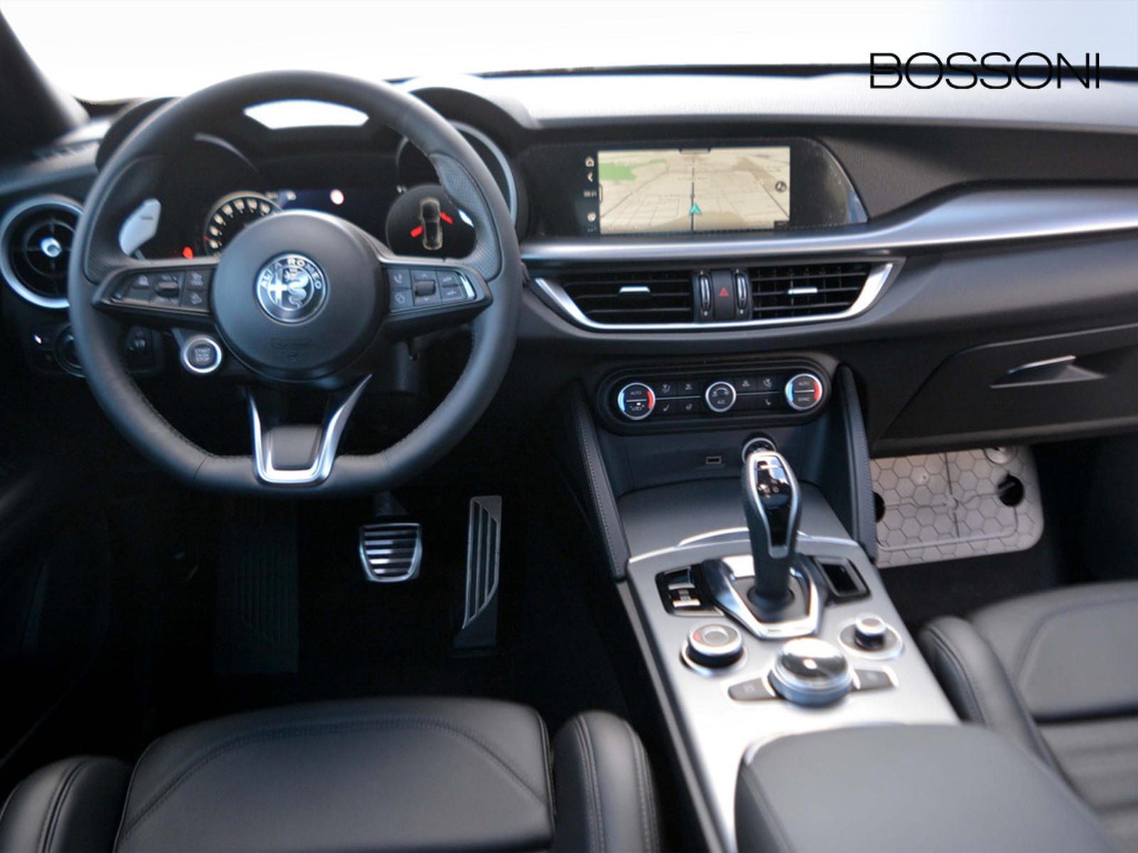 9 - Alfa Romeo Stelvio 2.2 turbo 210cv veloce q4 at8