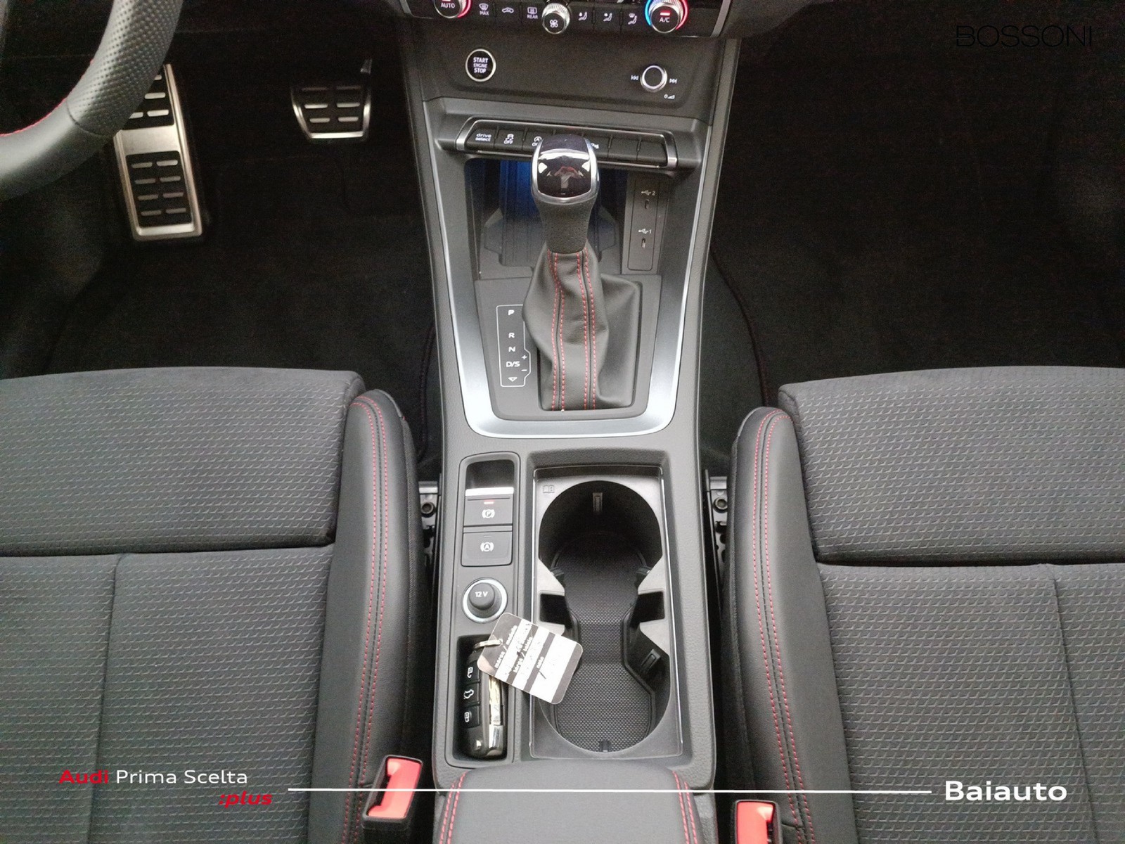 15 - Audi Q3 sportback 35 2.0 tdi s line edition s tronic