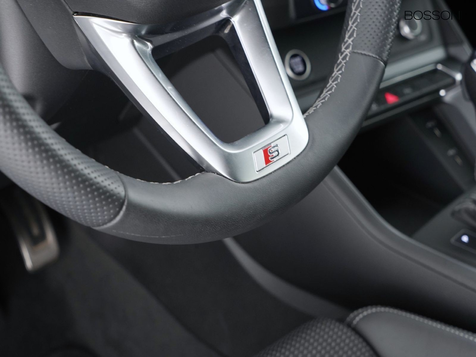 27 - Audi Q3 sportback 40 2.0 tdi 193cv s line edition quattro s tronic