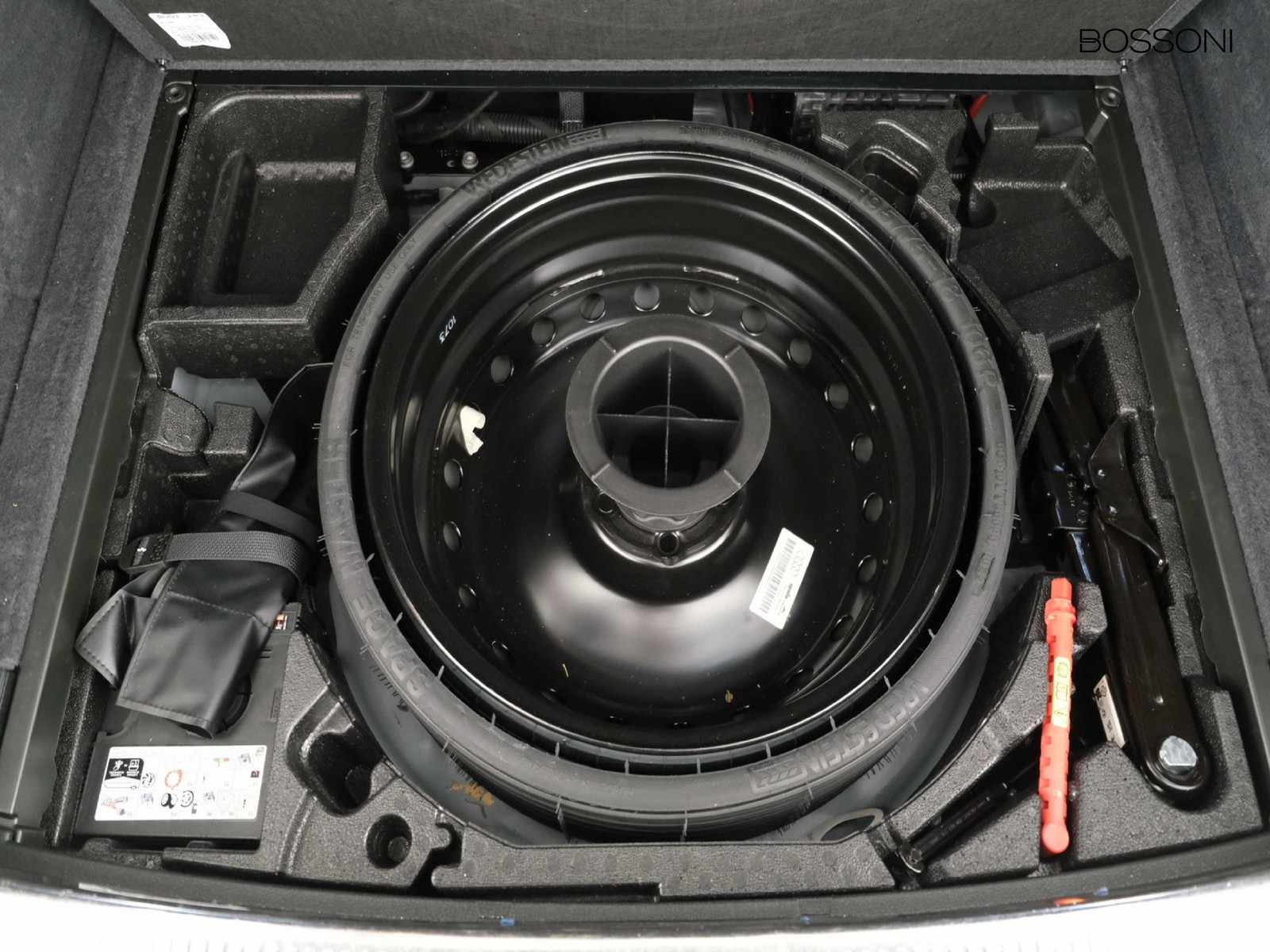 38 - Audi Q5 sportback 40 2.0 tdi mhev 12v s line quattro s tronic