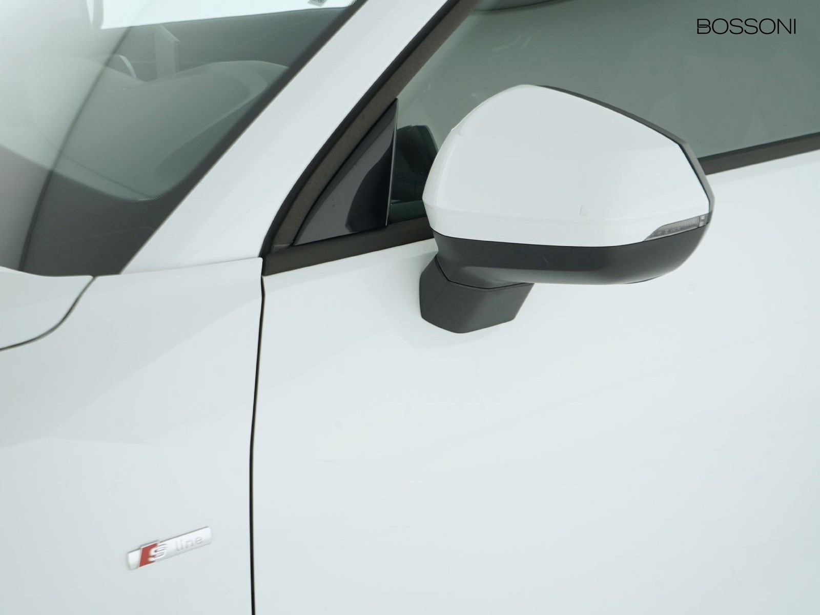 33 - Audi Q2 35 1.5 tfsi s line edition s tronic