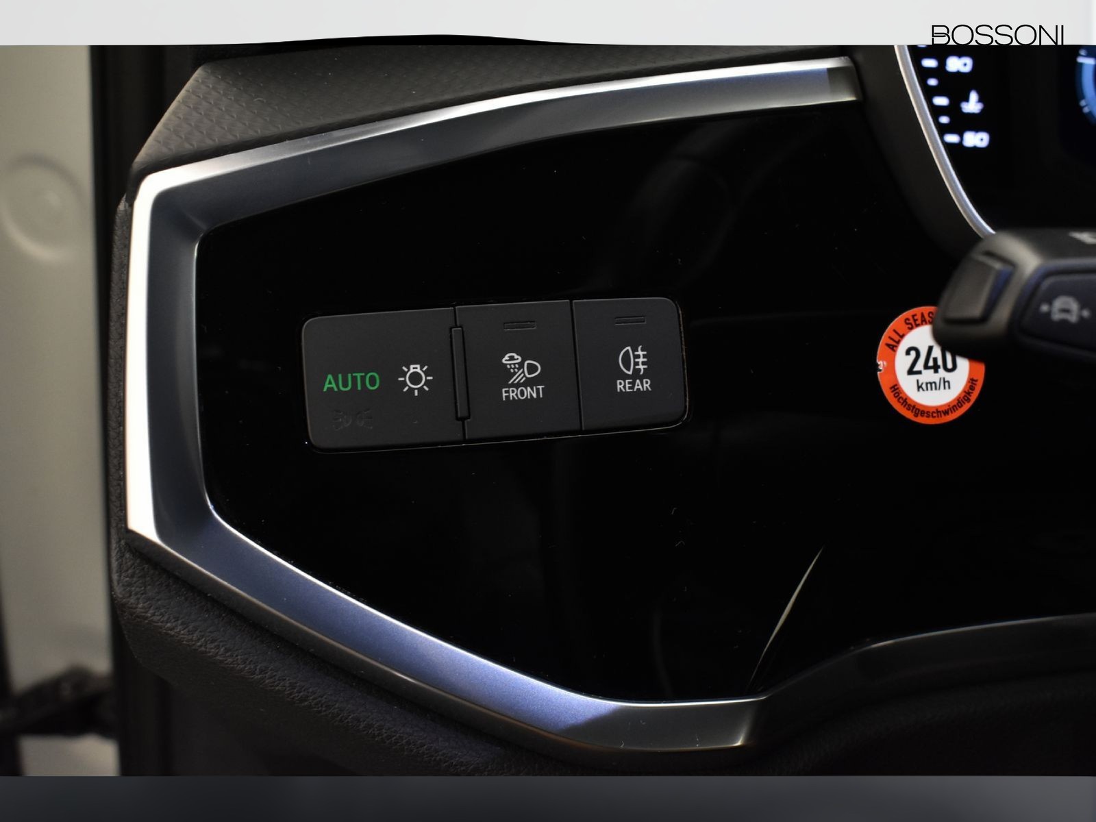 17 - Audi Q3 sportback 40 2.0 tdi 200cv edition quattro s tronic