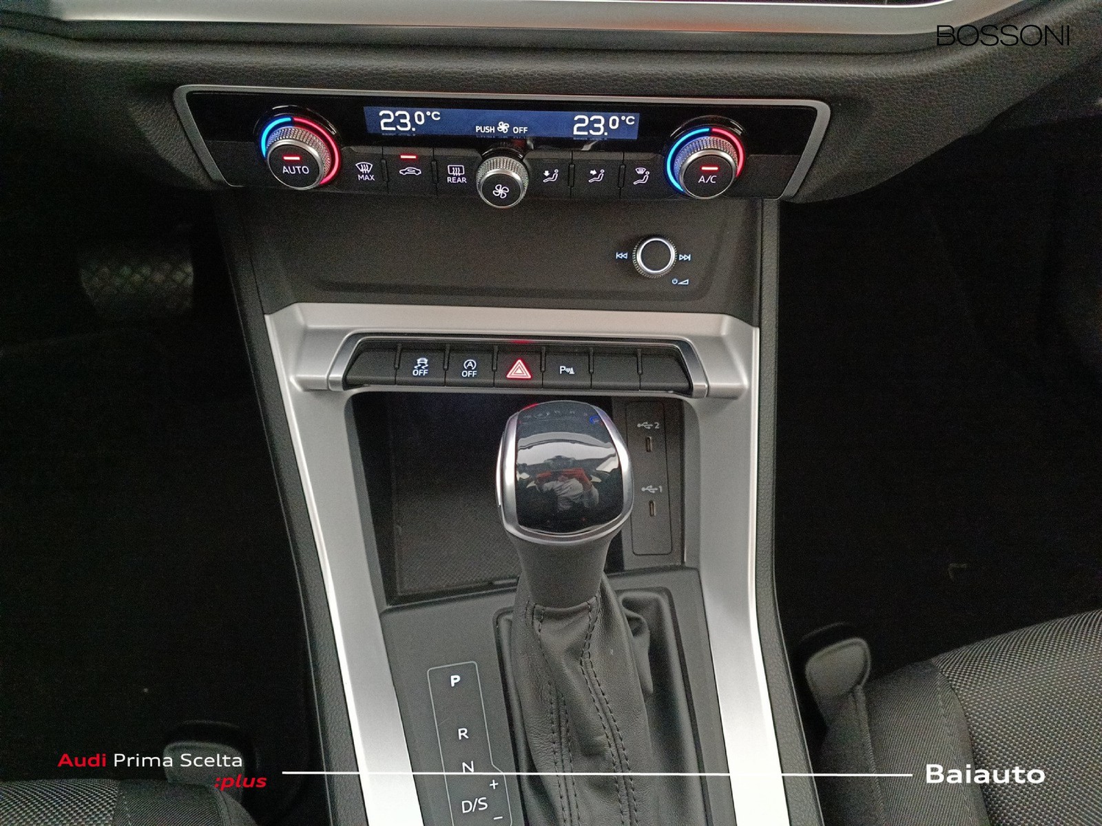 12 - Audi Q3 35 2.0 tdi business advanced s tronic