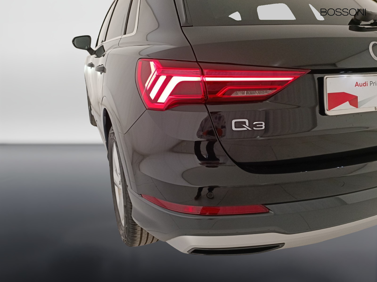 27 - Audi Q3 35 2.0 tdi business advanced s tronic