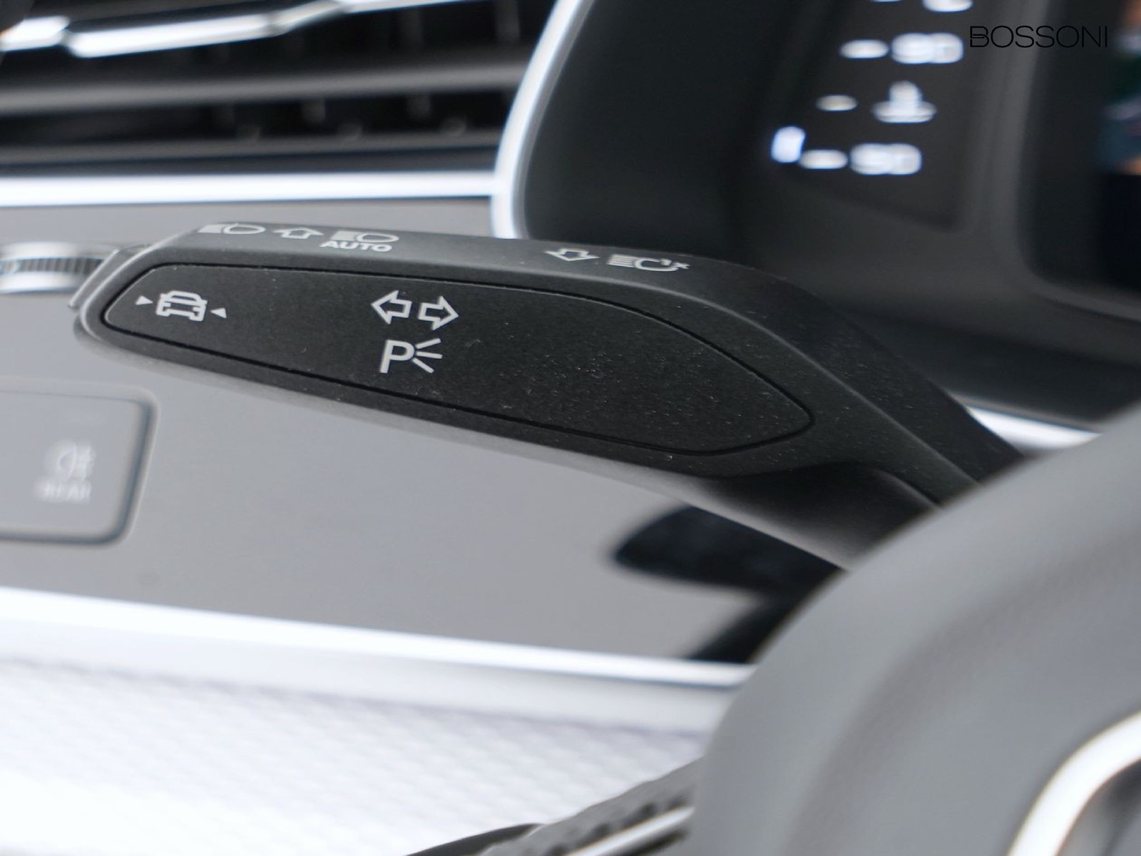 29 - Audi Q8 3.0 v6 tdi mhev 286cv s line edition quattro