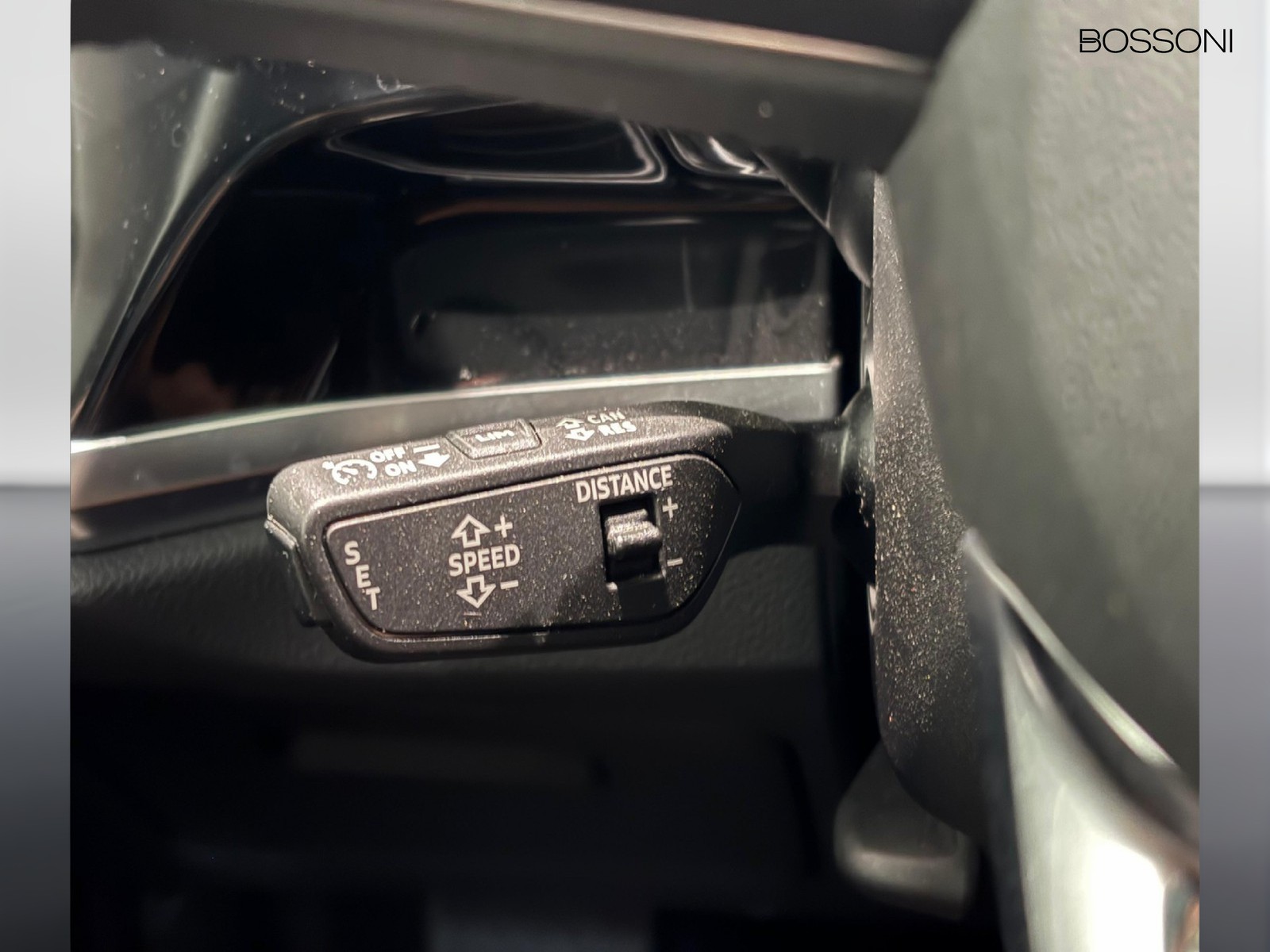 11 - Audi Q3 35 2.0 tdi business advanced s tronic