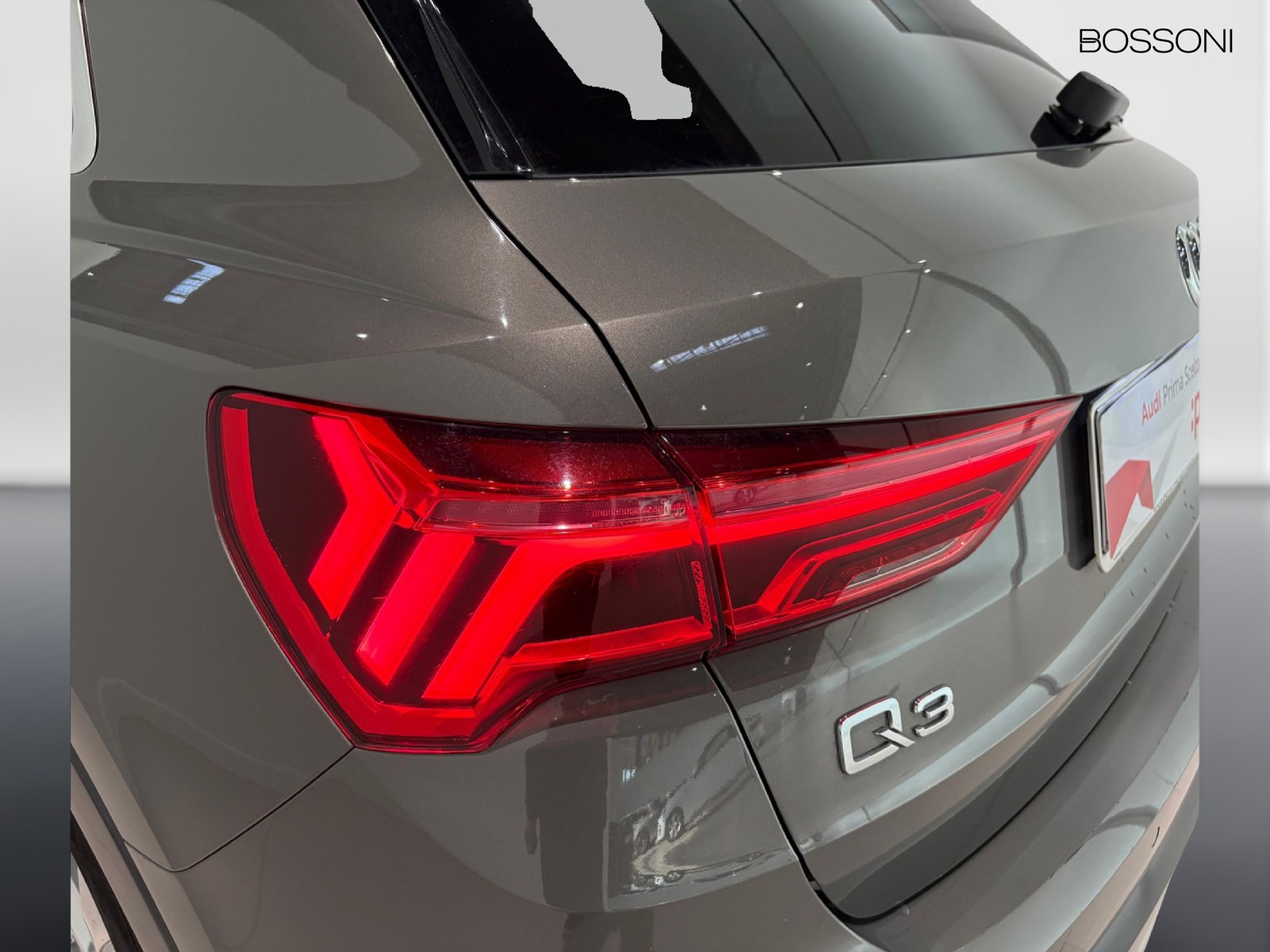 27 - Audi Q3 35 2.0 tdi business advanced s tronic